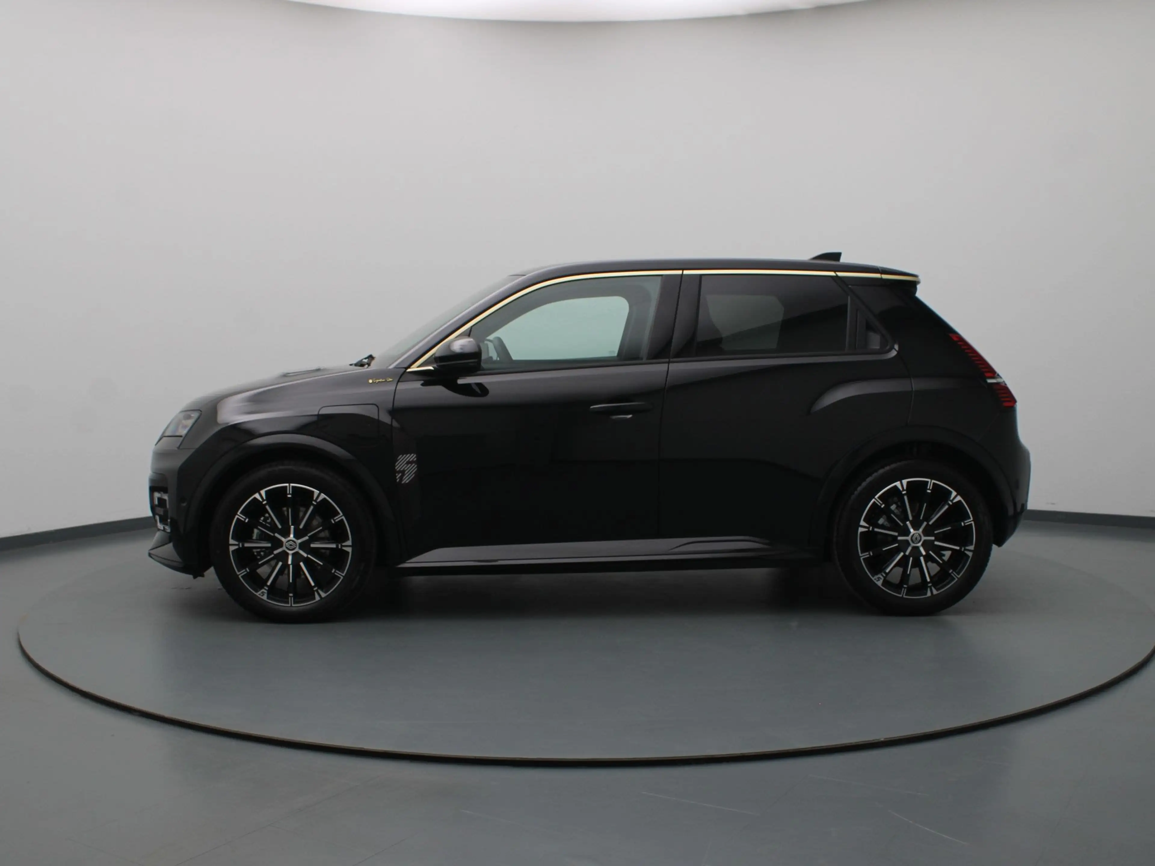 Renault R 5 "Signature Stam" comfort range iconic cinq 52 kWh — photo 31