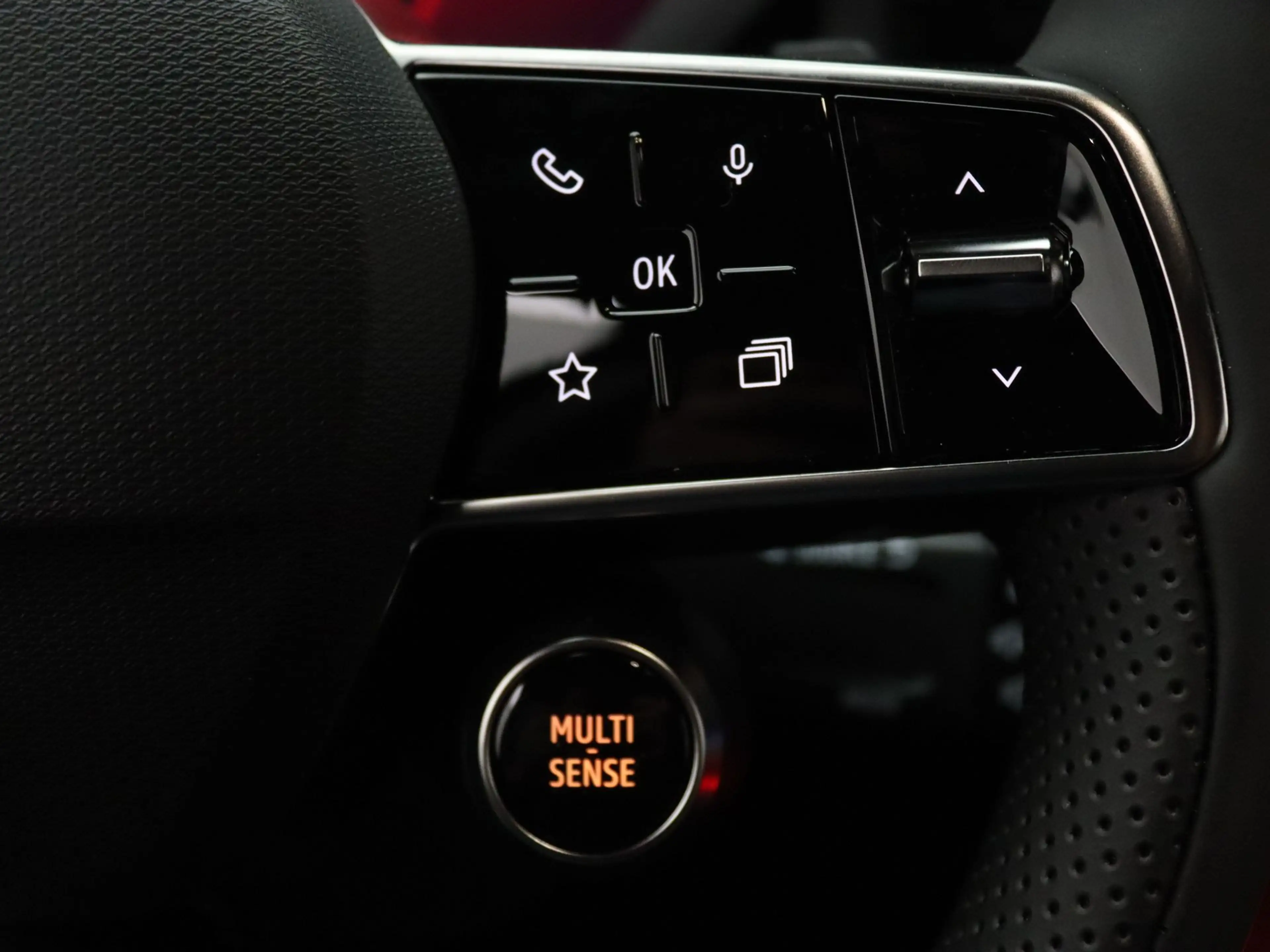 Renault R 5 "Signature Stam" comfort range iconic cinq 52 kWh — photo 21