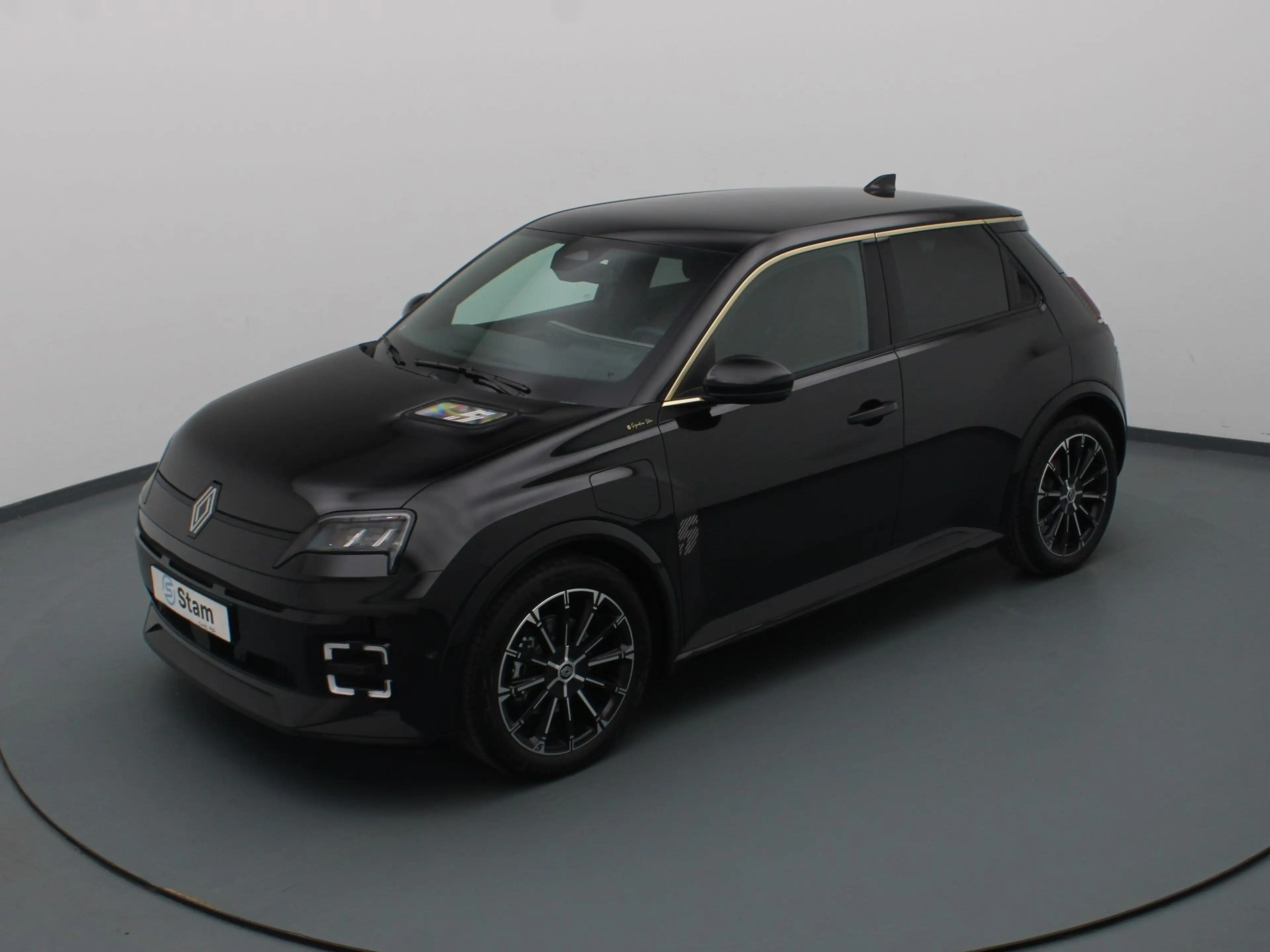 Renault R 5 "Signature Stam" comfort range iconic cinq 52 kWh — photo 16