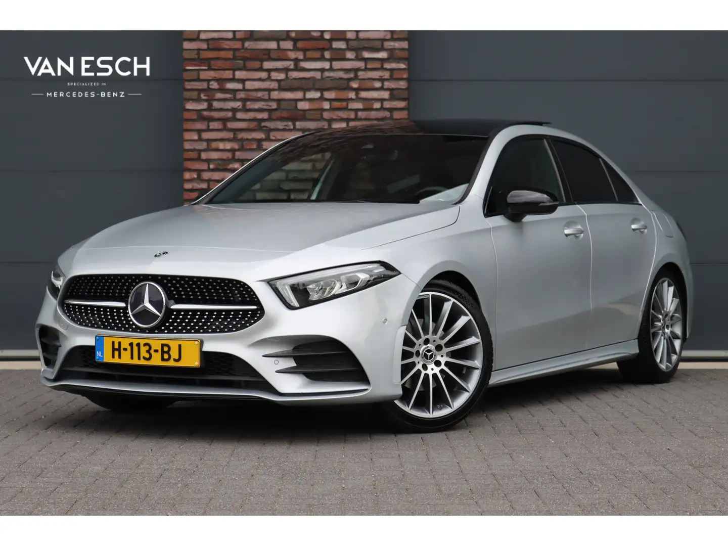 Mercedes-Benz A 180 Business Solution AMG Line Aut7 | Panoramadak | Ni Zilver - 1