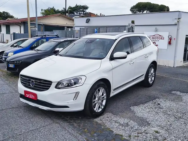 2015 Volvo XC60 in White for sale