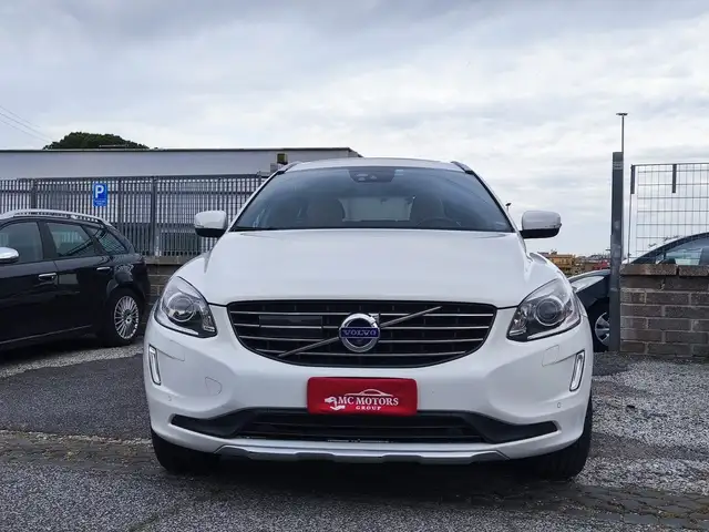 Volvo XC60 view 6