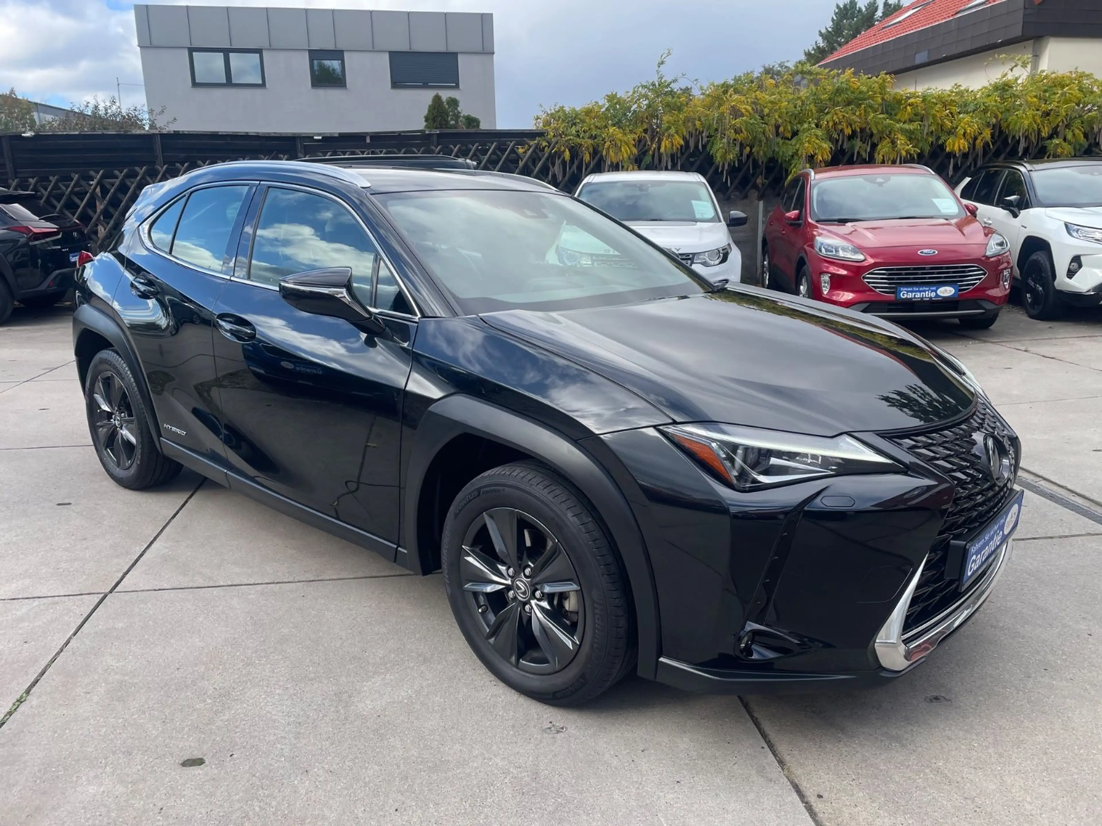 Lexus UX 250h 2,0 Hybrid Automatik/Leder/Klima/Navi/Kam