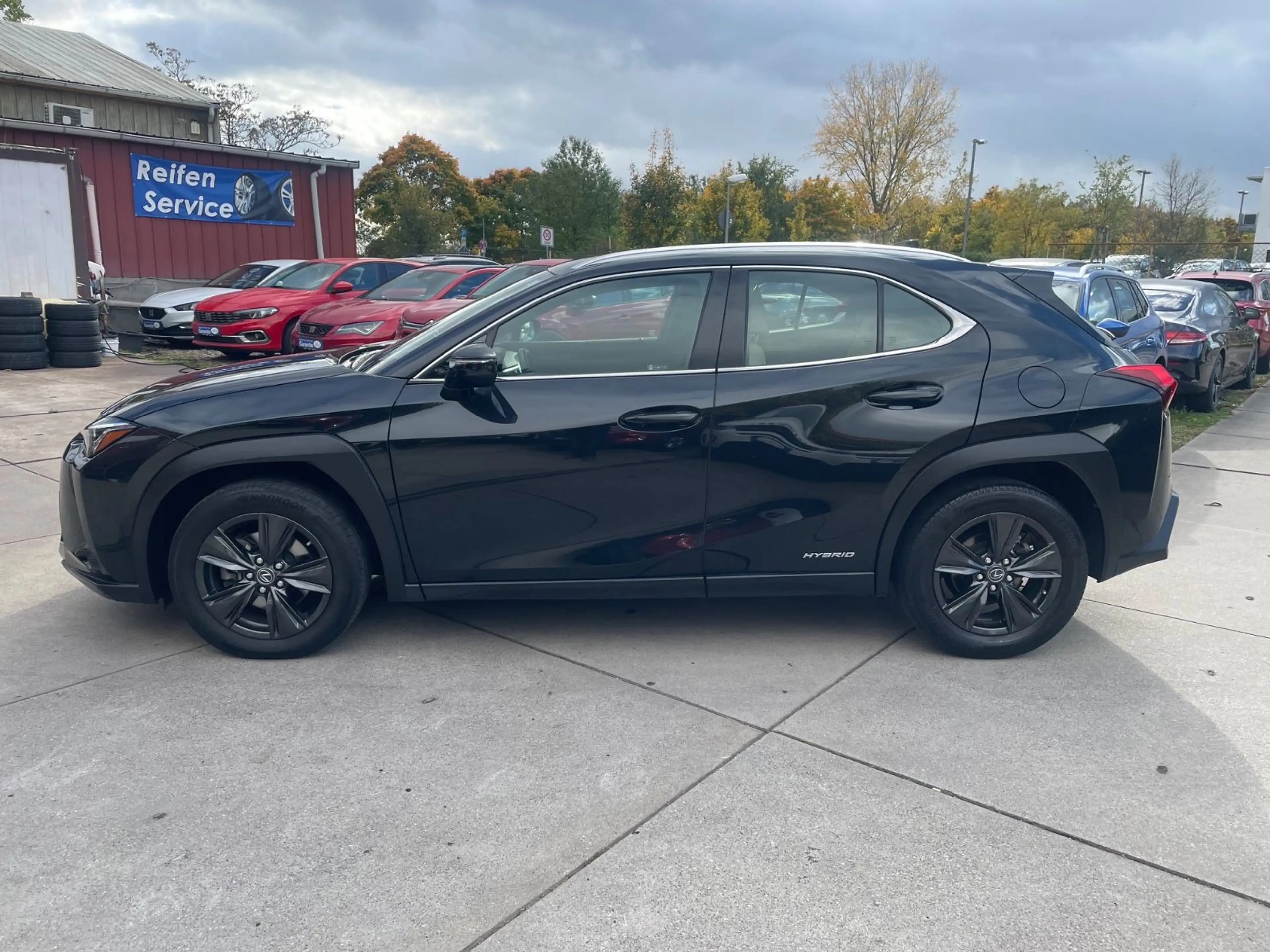 Lexus UX 250h 2,0 Hybrid Automatik/Leder/Klima/Navi/Kam — photo 6