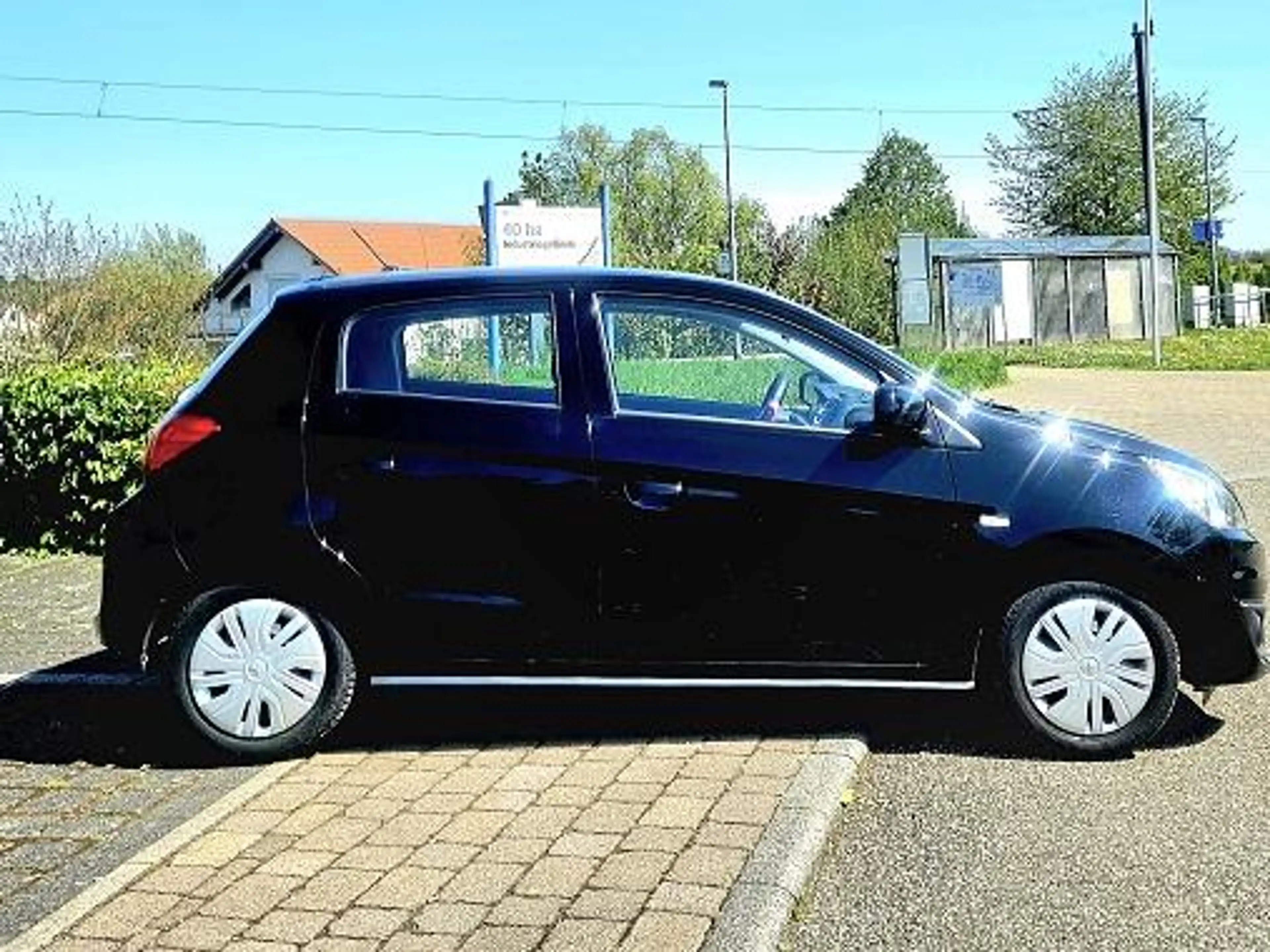Mitsubishi Space Star Diamant Edition*Hu/Au neu*Klima*Scheckheft* — photo 4