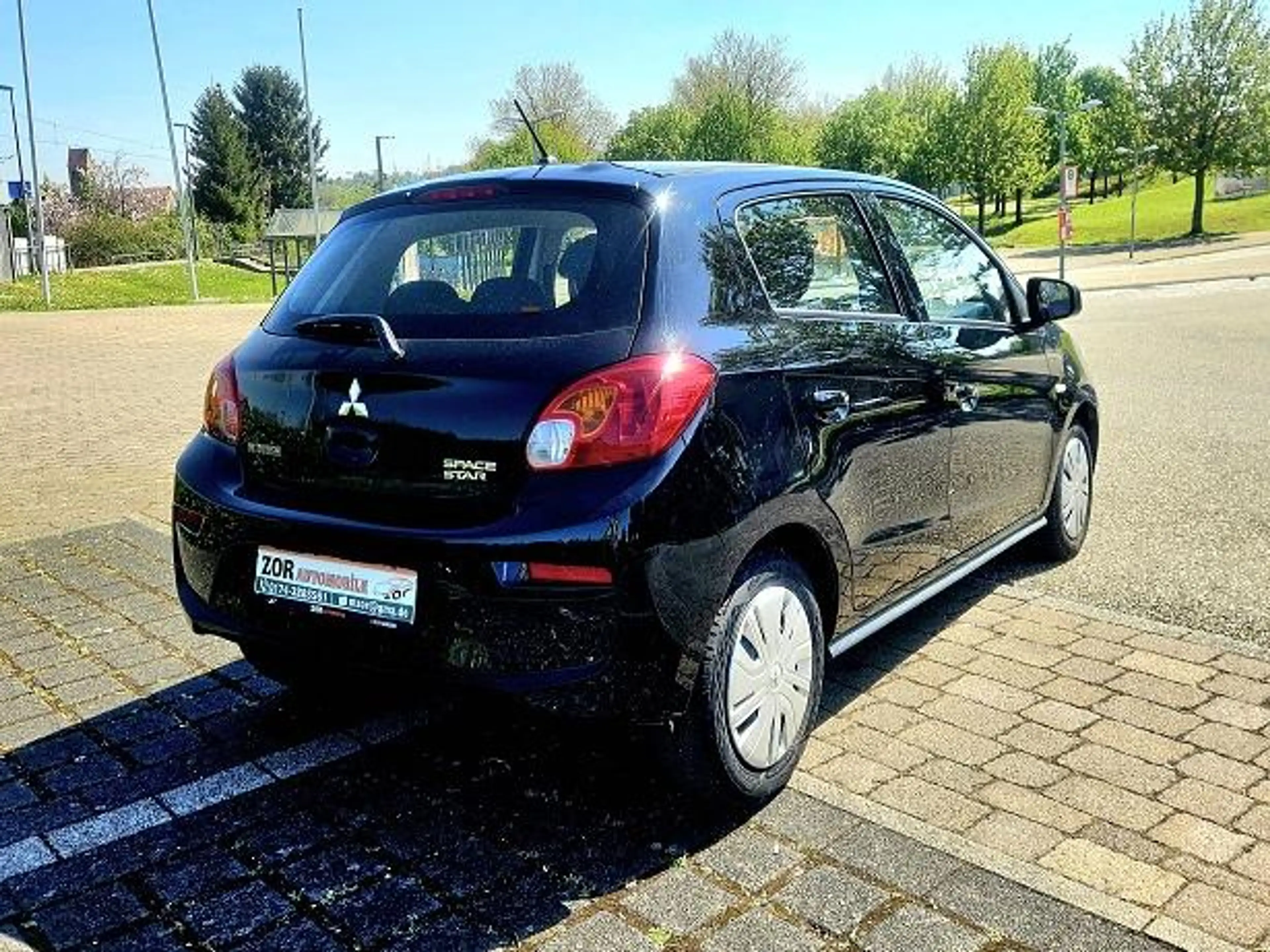 Mitsubishi Space Star Diamant Edition*Hu/Au neu*Klima*Scheckheft* — photo 5