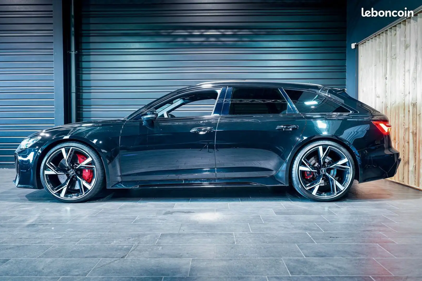 Audi RS6 C8 600ch TOIT OUVRANT ATTELAGE BANG & OLUFSEN MALU Noir - 2