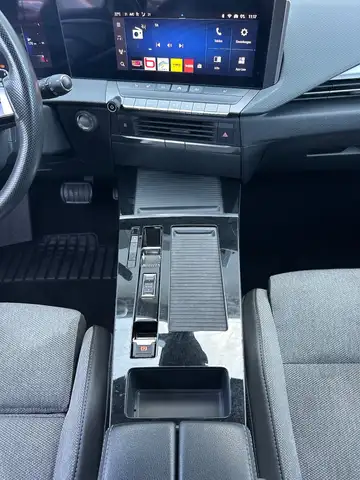 Opel Astra view 15
