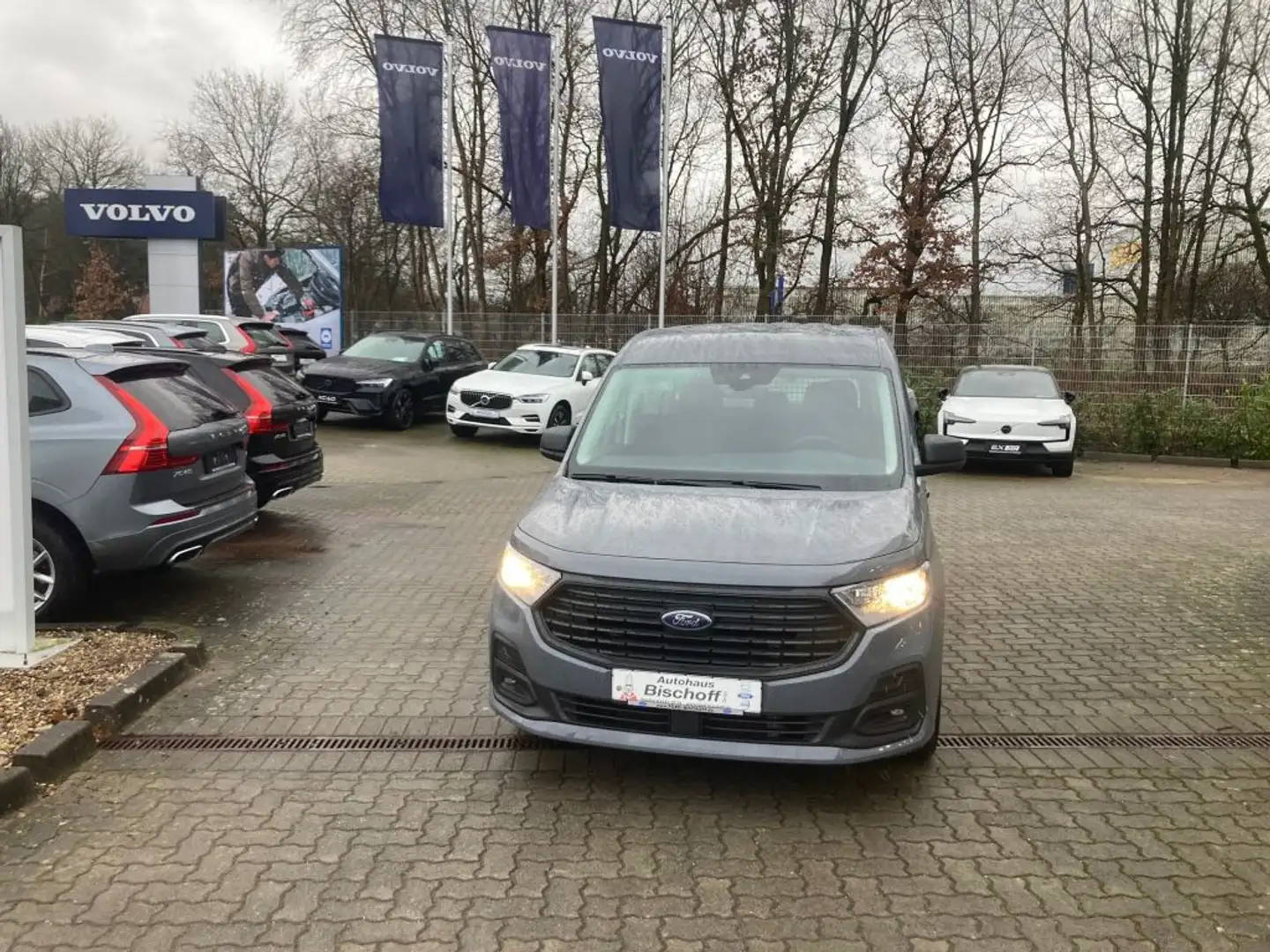Ford Tourneo Connect Grand 1.5 EcoBoost TREND Grau - 2
