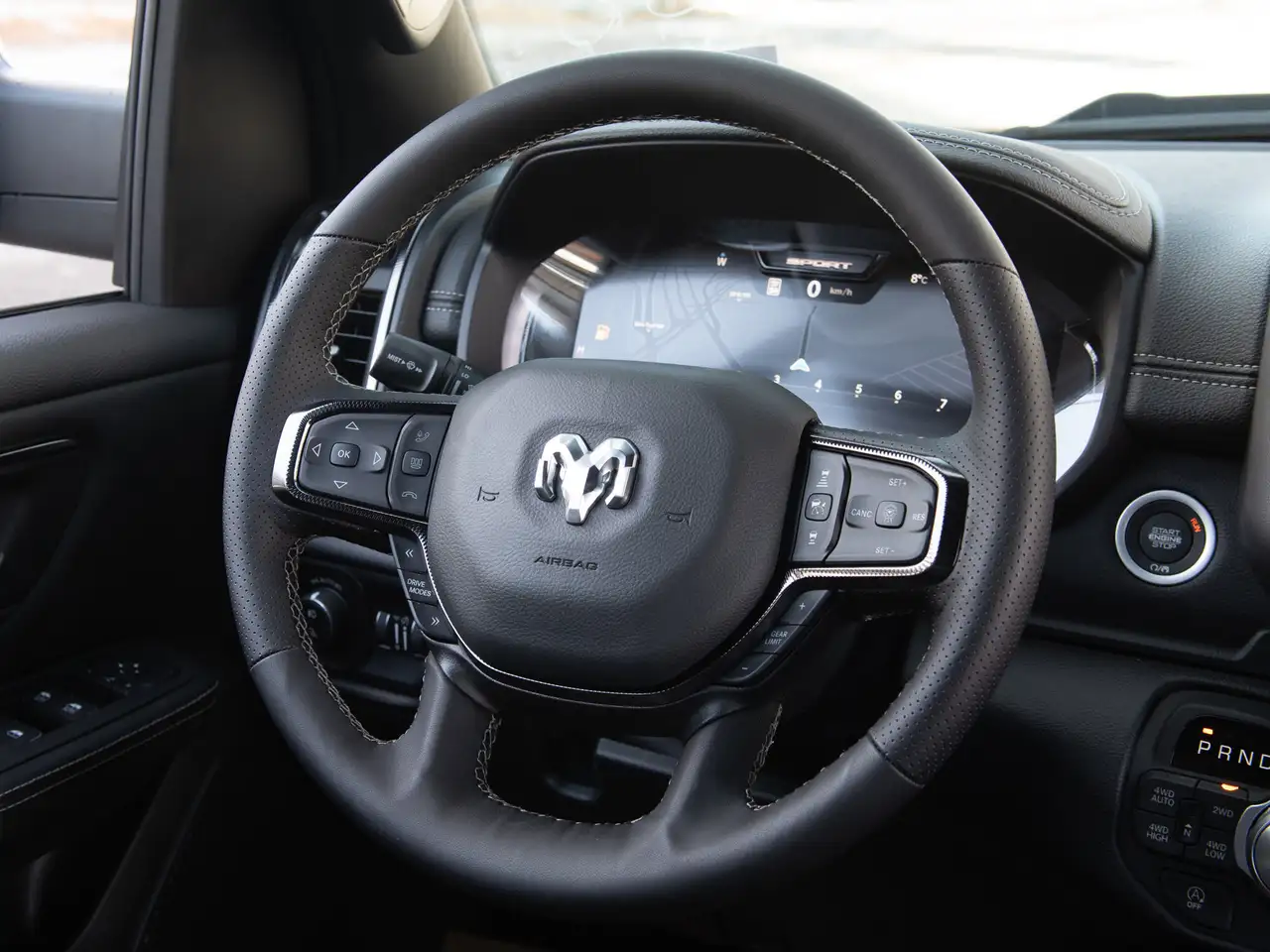RAM 1500 снимка RAM 1500