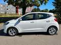 Hyundai i10 1.2 84 PS KLIMAUTOMATIK SITZHEIZUNG Weiß - thumbnail 8