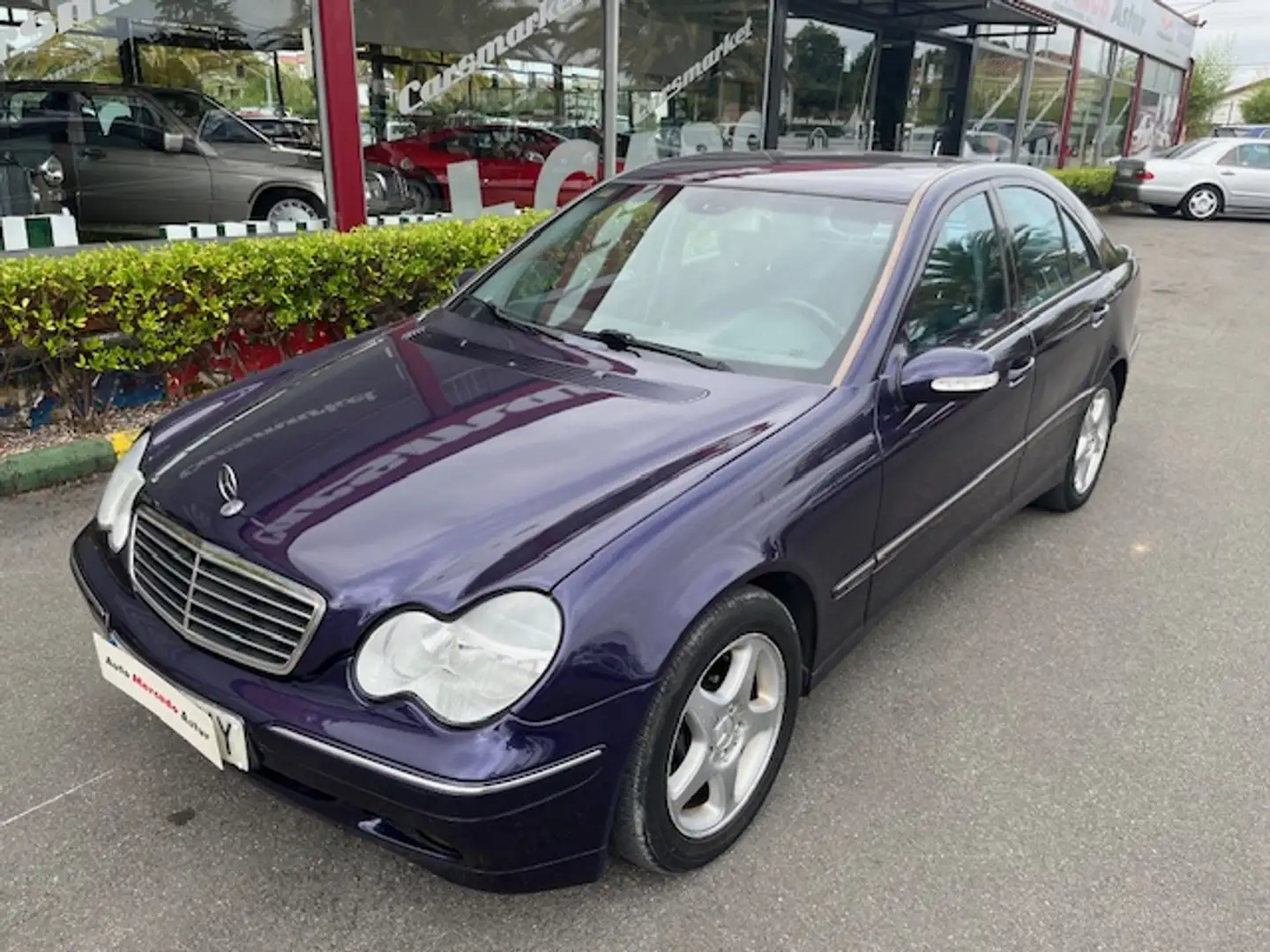 Mercedes-Benz C 220 CDI Avantgarde Aut. Ezüst - 1