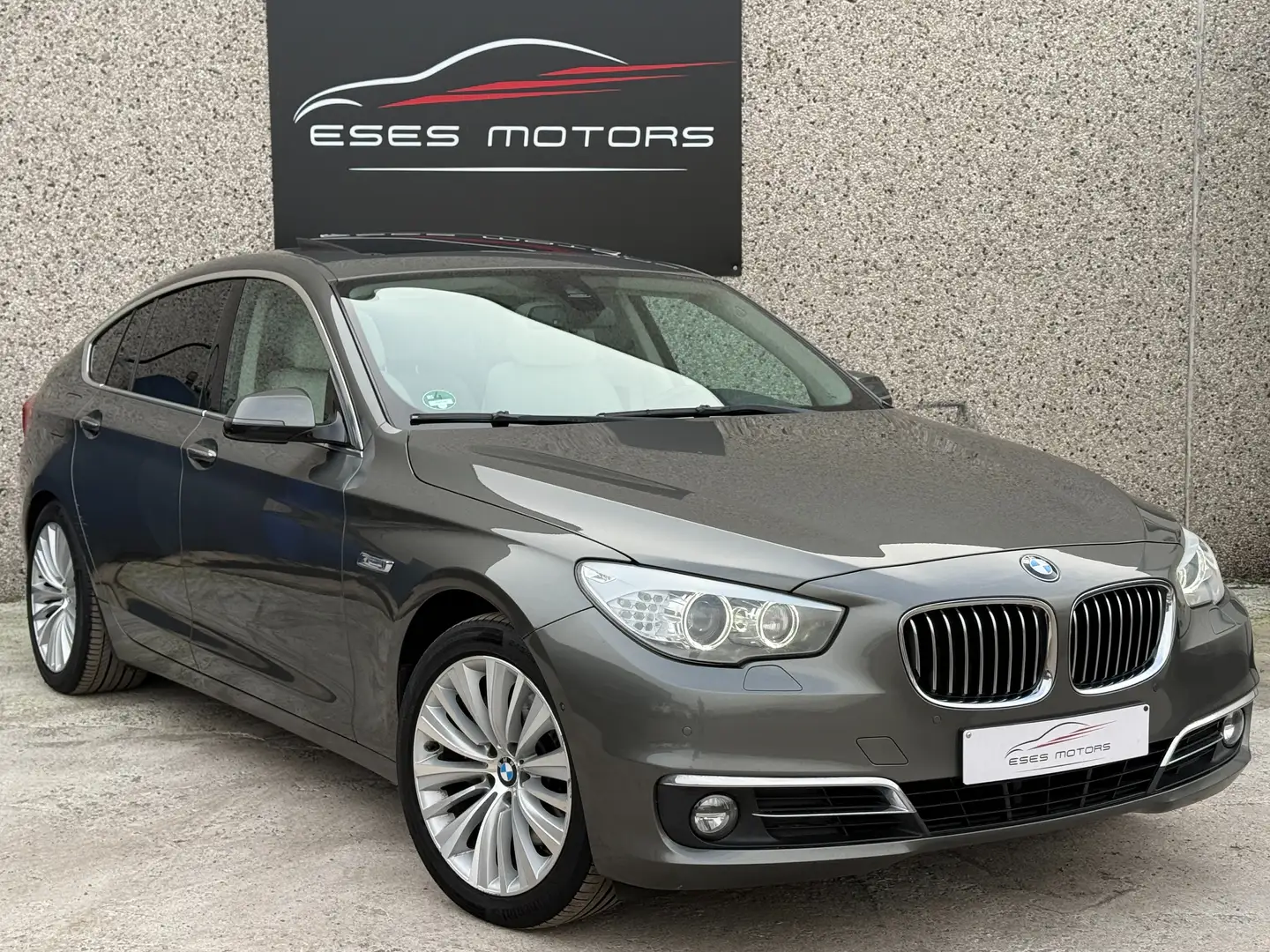 BMW 520 Gran Turismo* Luxury-Line* Pano* 360Camera Gris - 1