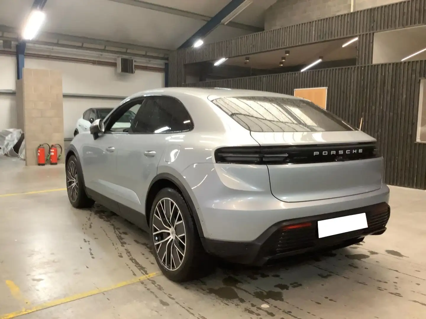 Porsche Macan Macan 4, 408 ch Argent - 2
