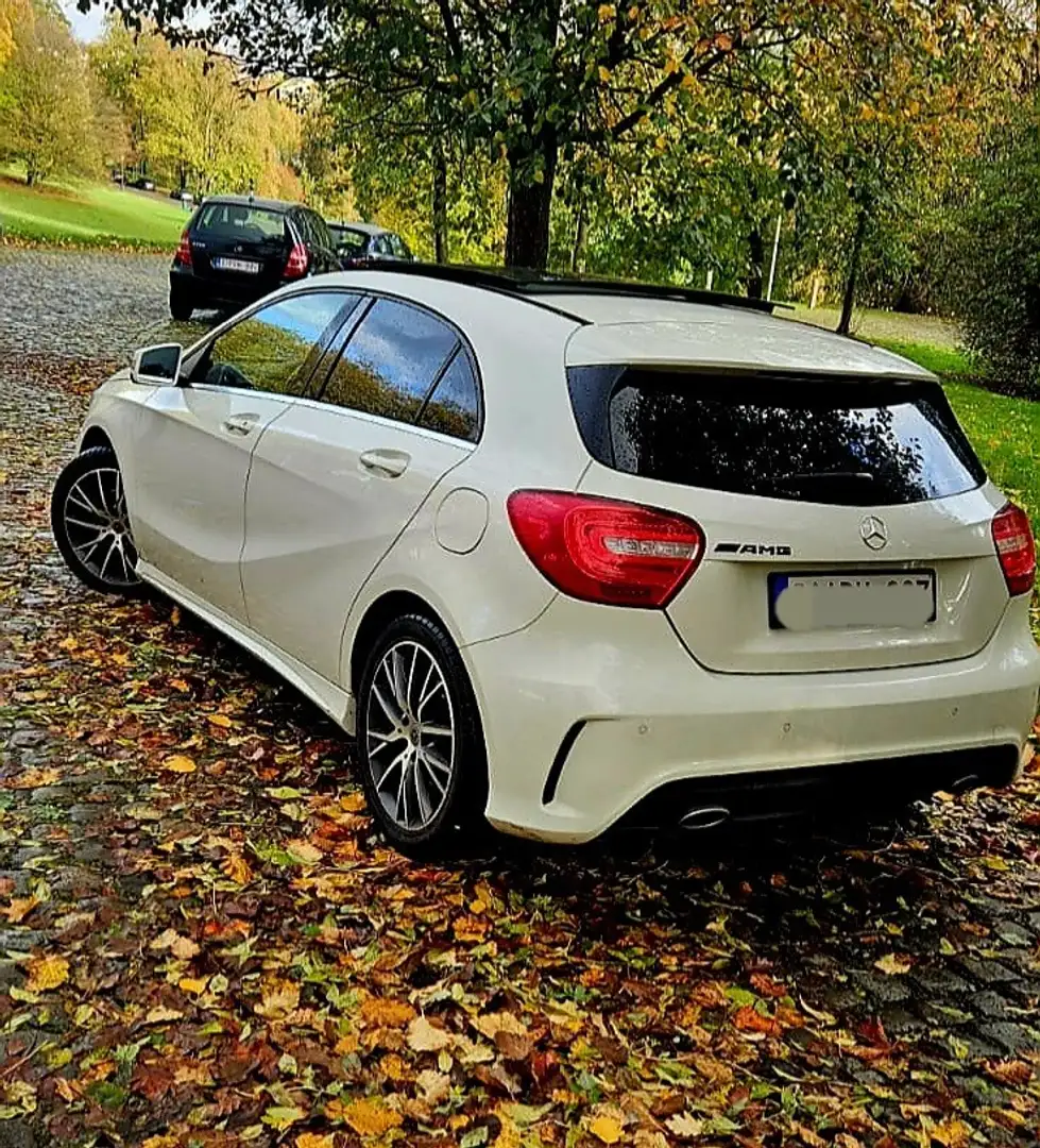 Mercedes-Benz A 180 AMG Line - 2
