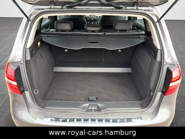 Mercedes-Benz B-Class view 8