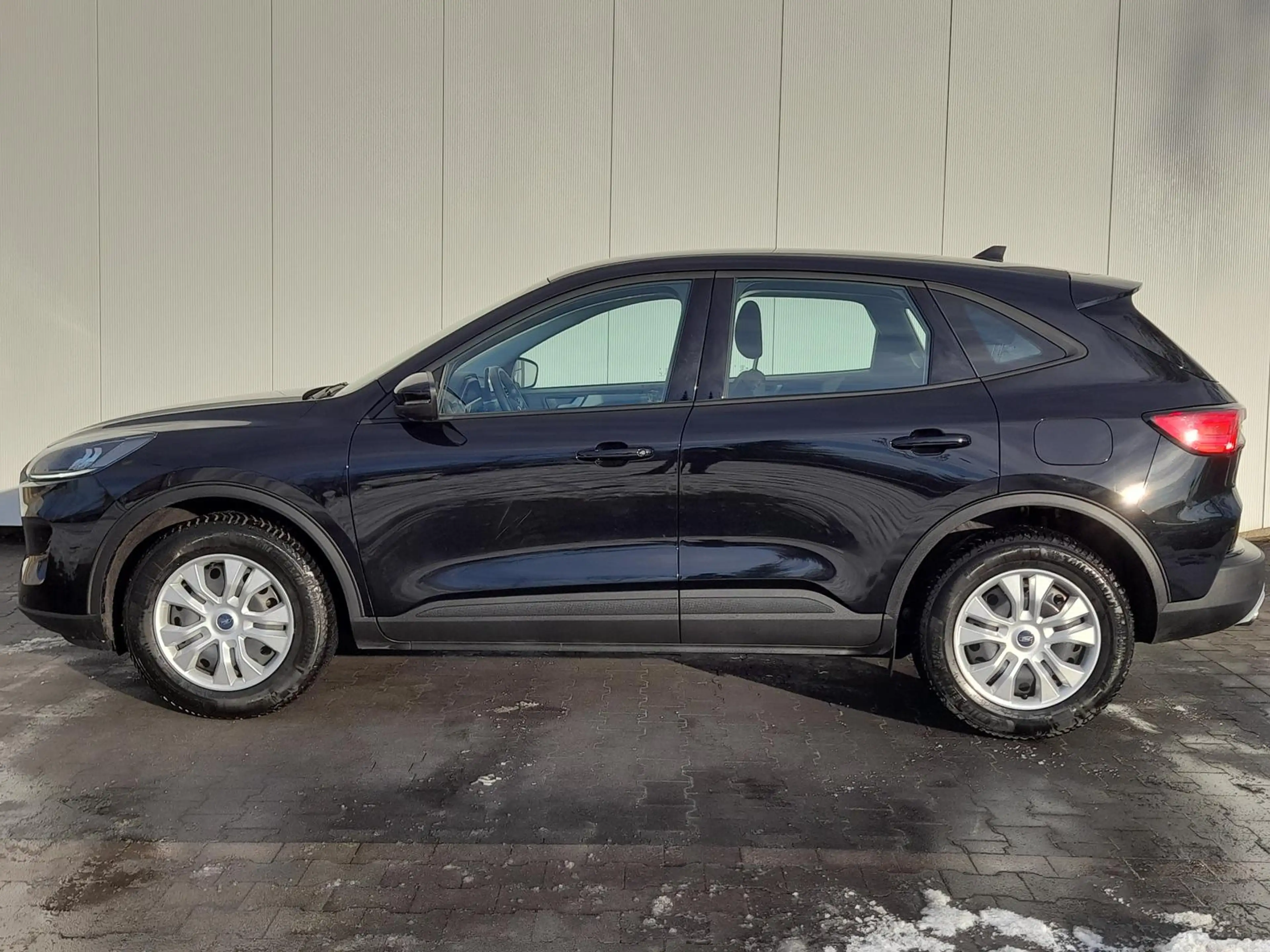 Ford Kuga 1.5 EcoBoost NAVI~SHZ~APP~2xPDC~GRA~DAB~MFL — photo 9