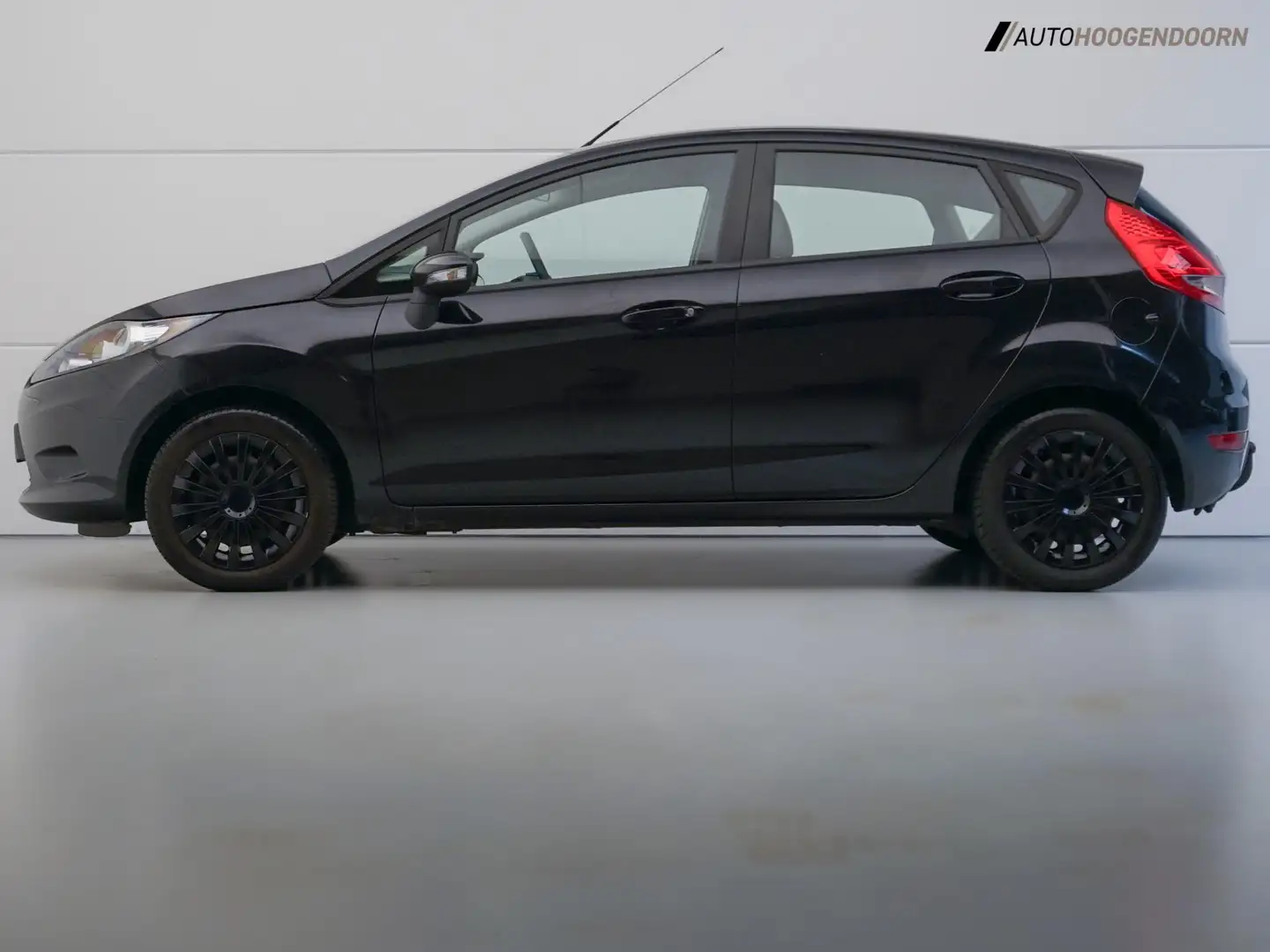 Ford Fiesta 1.25 Titanium 5-deurs (AIRCO,BLUETOOTH,COMFORT-STO Чорний - 2