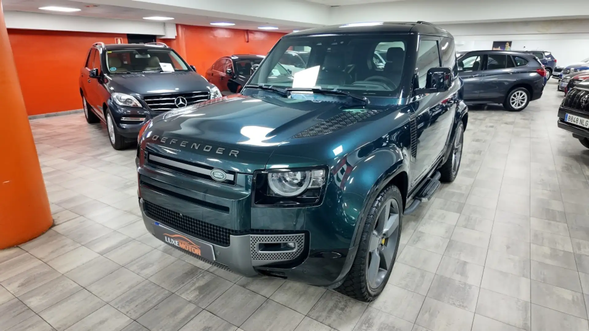 Land Rover Defender 90 5.0 V8 AWD Aut. 525 Verde - 1