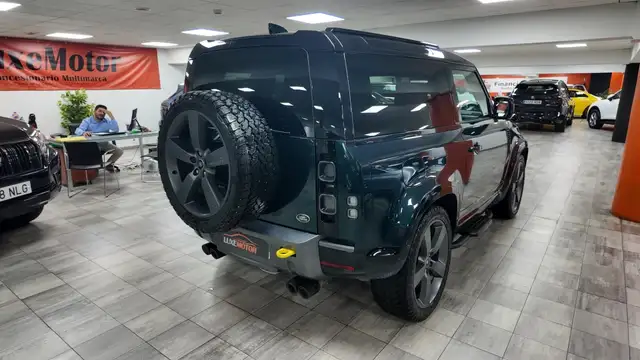 Land Rover Defender view 6