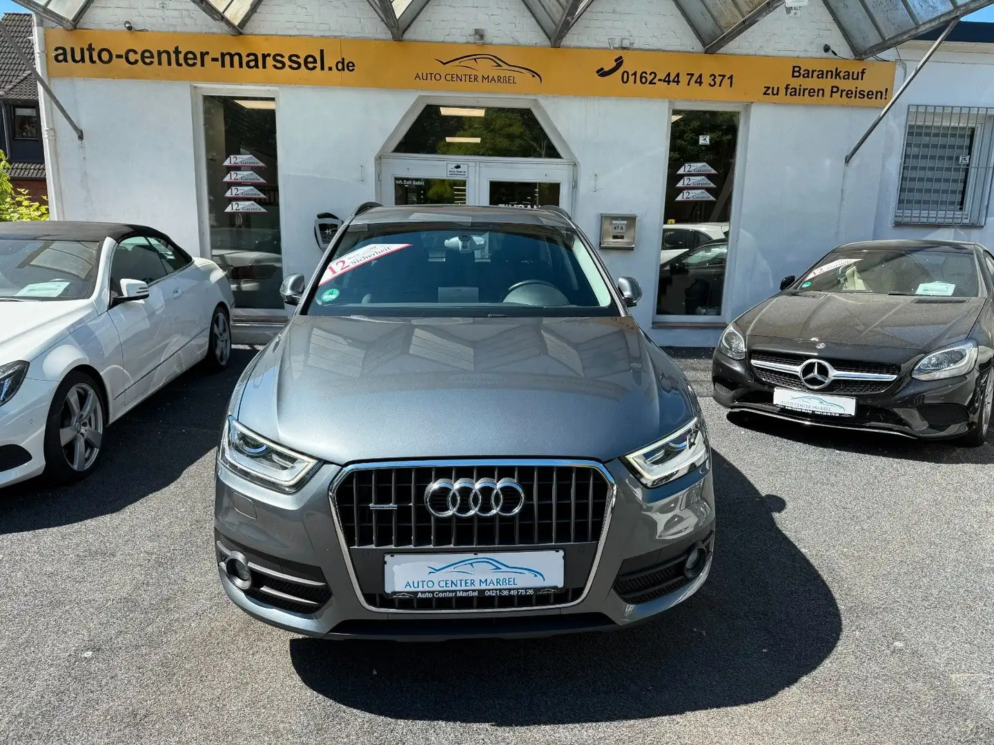 Audi Q3 2.0 TFSI quattro NAVI/XENON/AHK/PDC/SHZ Grau - 2