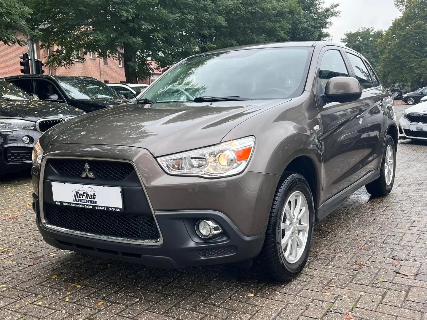 Mitsubishi ASX Invite 2WD*AHK*KLIMA*TOP* Braun - 2