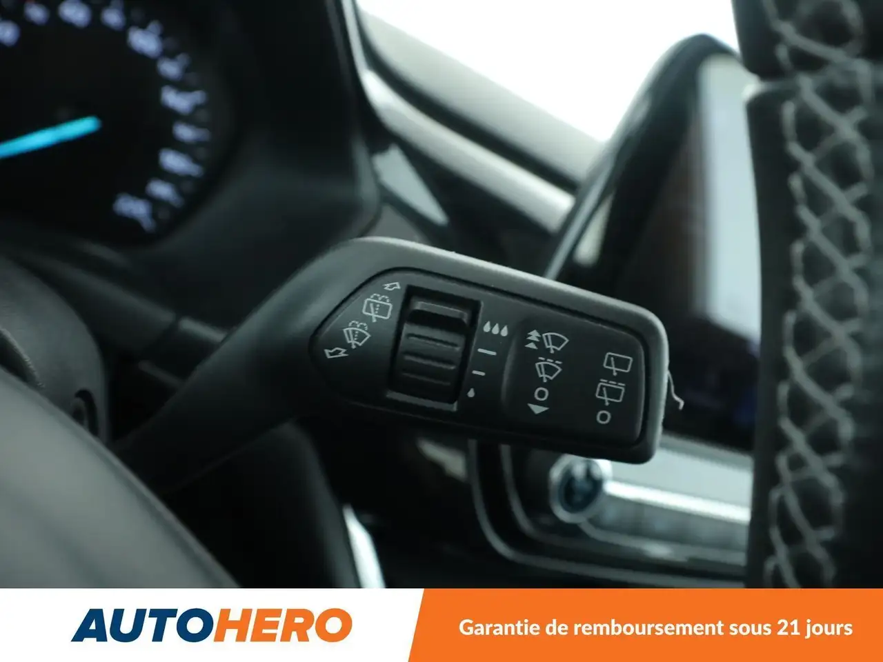 Ford Fiesta 5 portes — photo 26