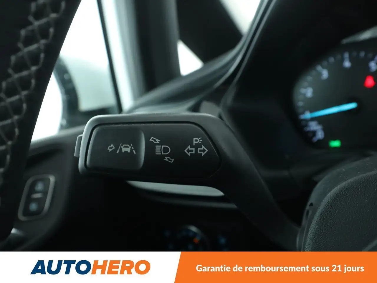 Ford Fiesta 5 portes — photo 27