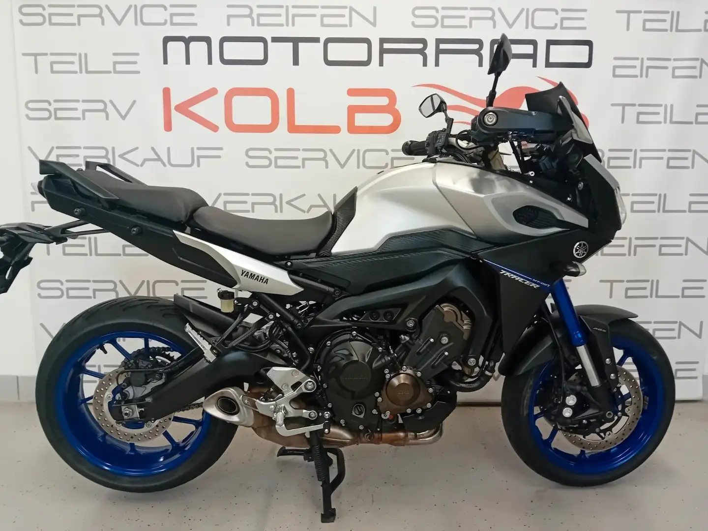 Yamaha Tracer 900 Argent - 1