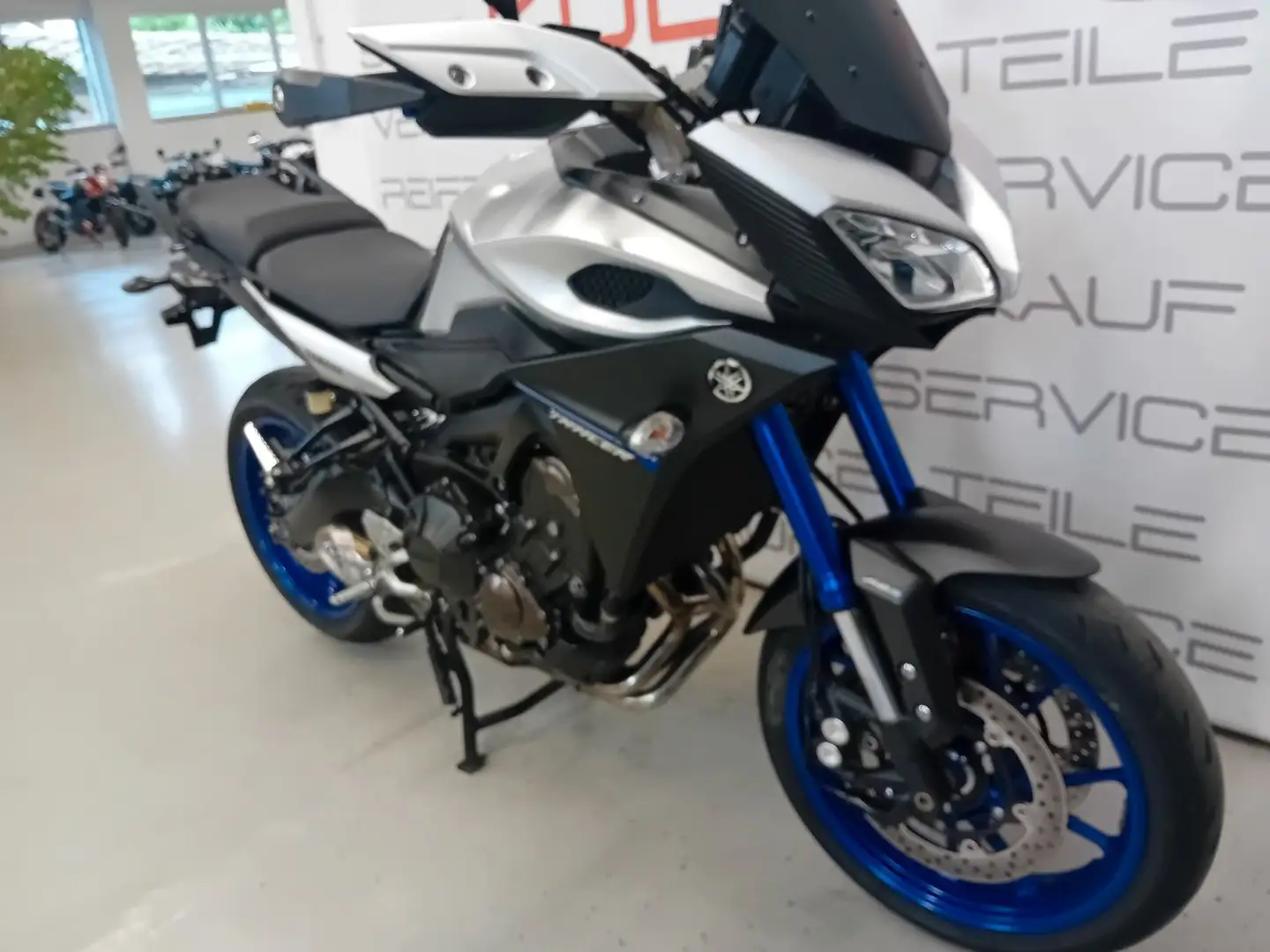 Yamaha Tracer 900 Argent - 2