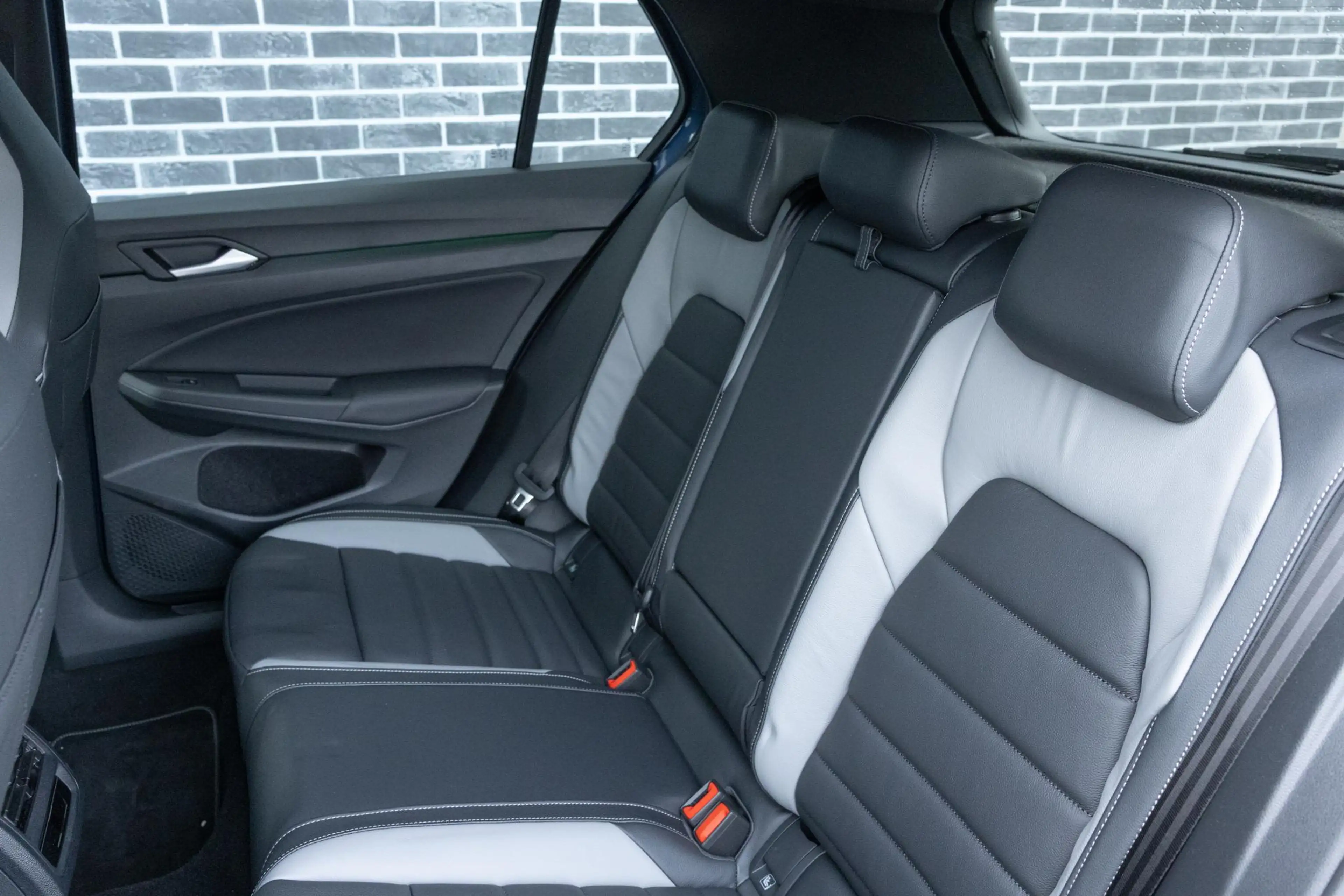 Volkswagen Golf GTE 1.5 eHybrid | Plug-in Hybrid (PHEV) | Black Style — photo 11