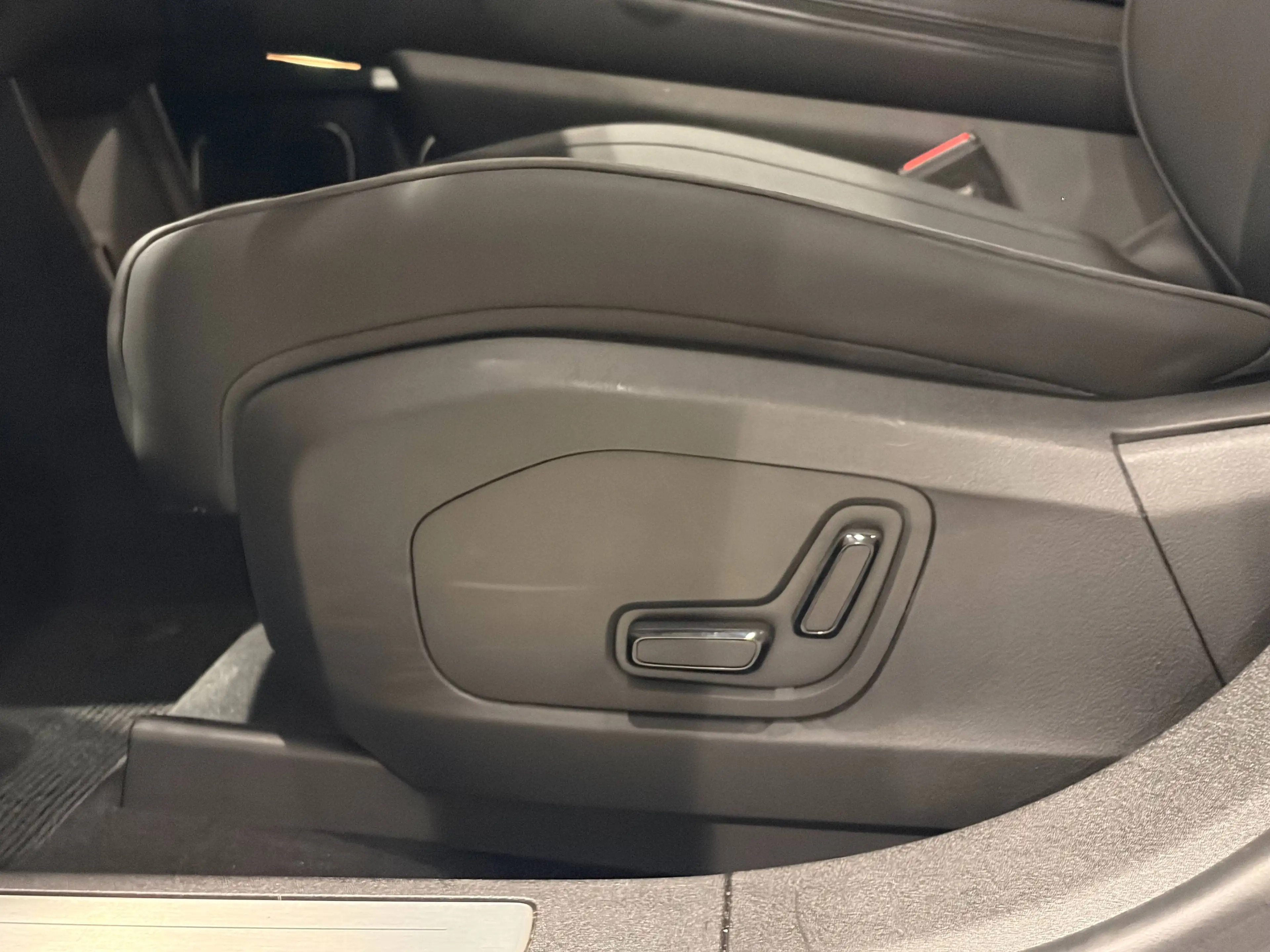 Polestar 4 Polestar 4 LRSM — photo 6