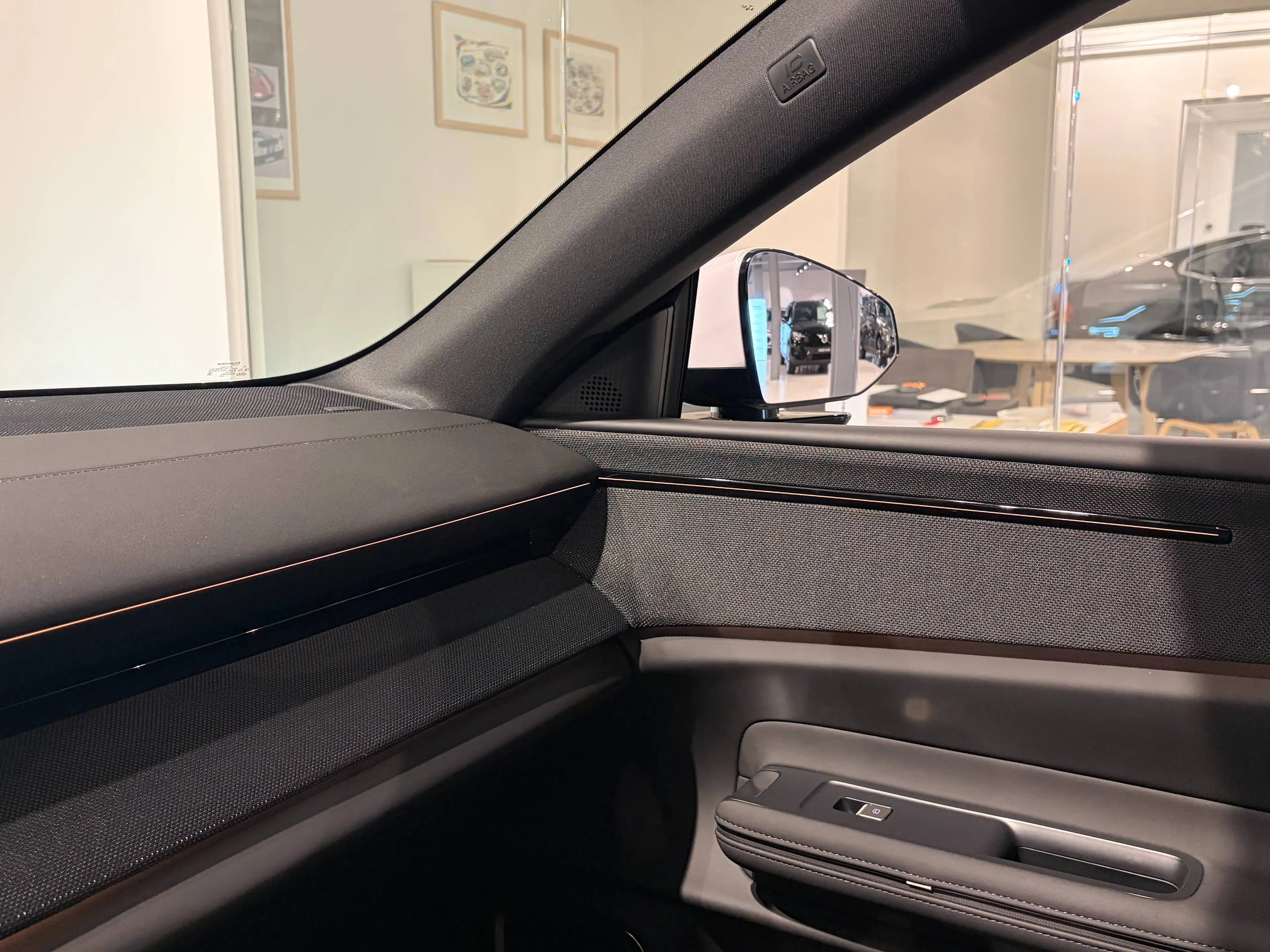 Polestar 4 Polestar 4 LRSM — photo 10