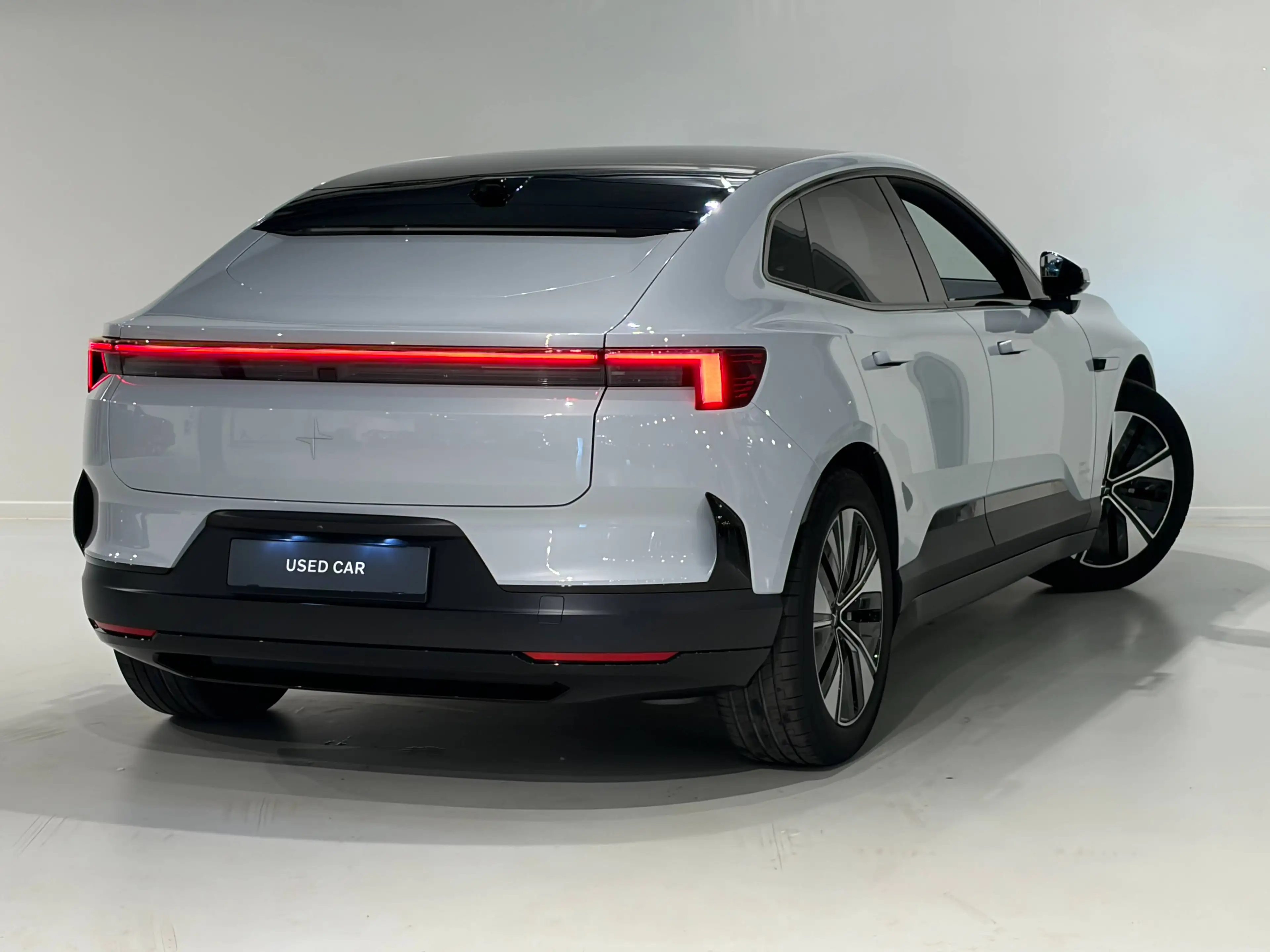 Polestar 4 Polestar 4 LRSM — photo 2