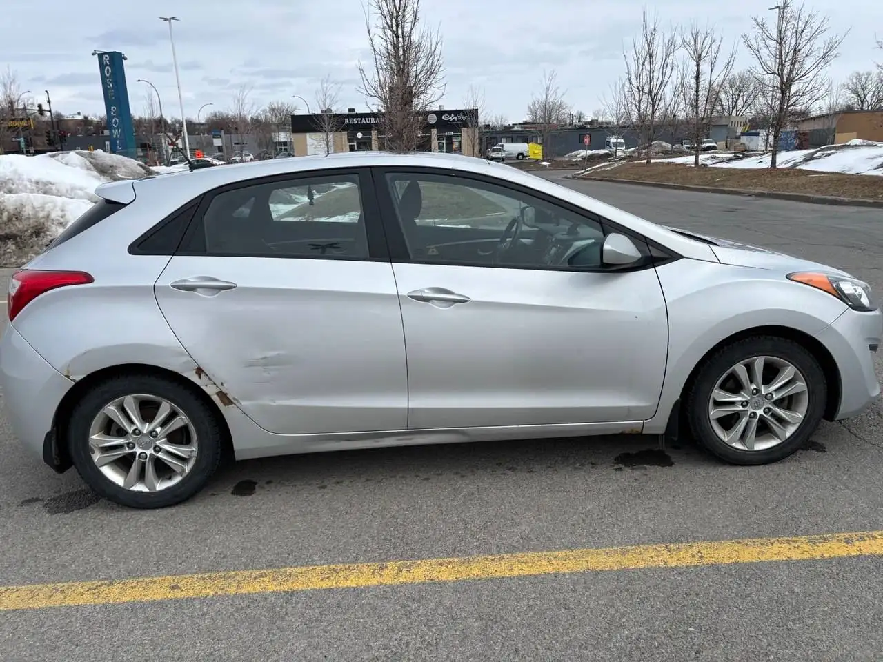 Hyundai ELANTRA снимка Hyundai ELANTRA