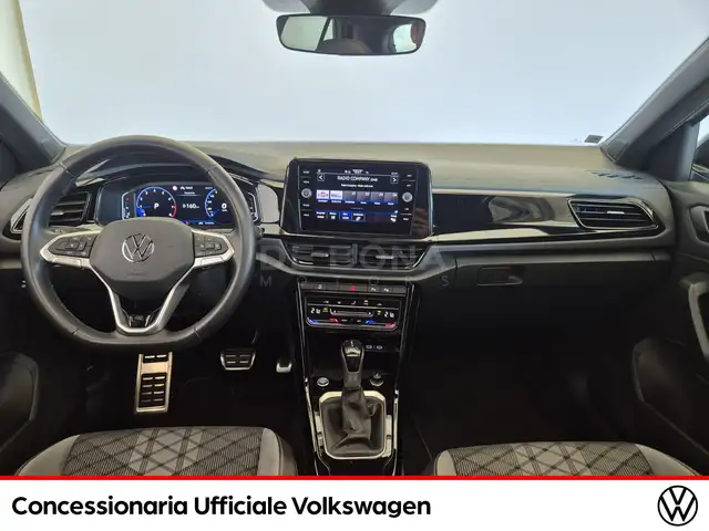 Volkswagen T-Roc view 10
