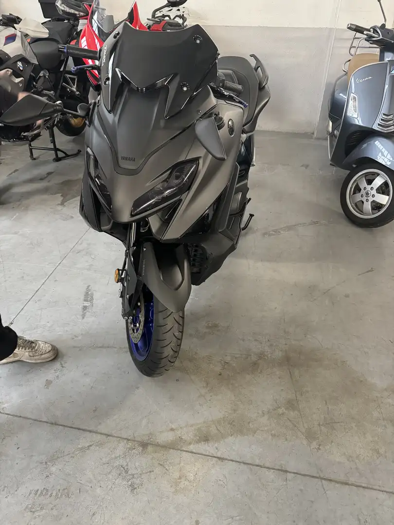 Yamaha TMAX 560 base - 2