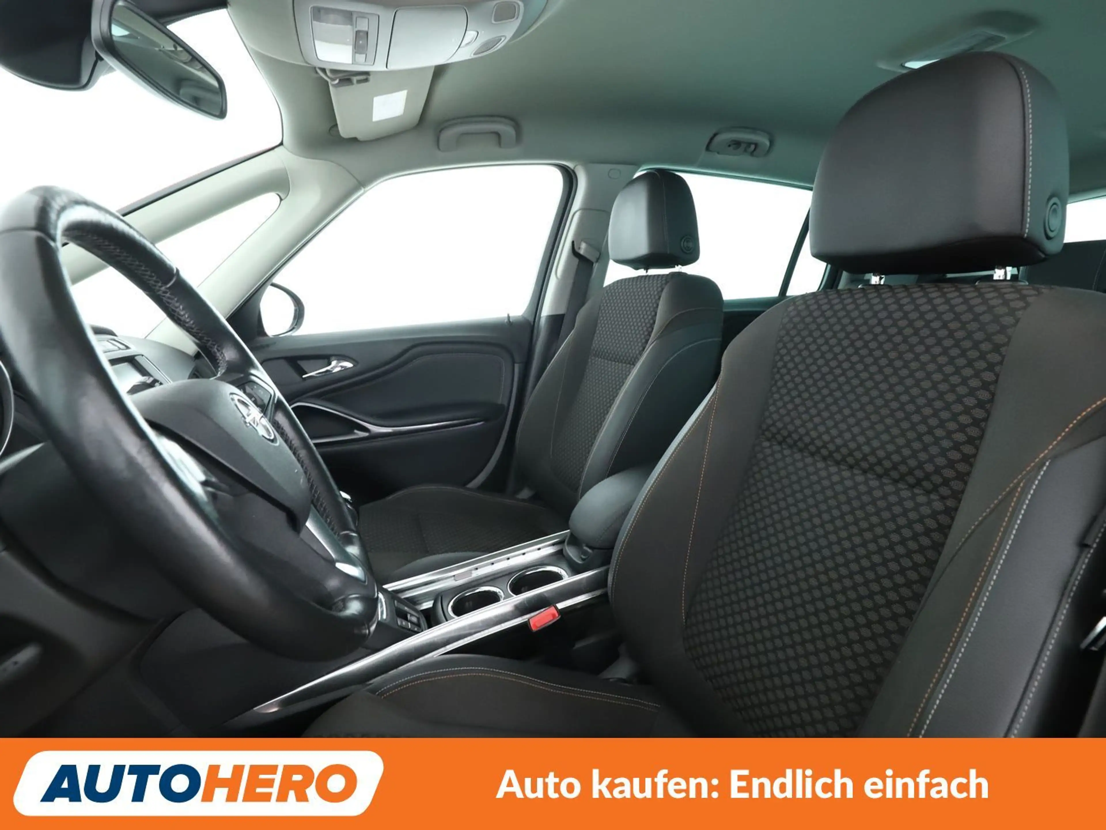 Opel Zafira Tourer 1.6 SIDI Turbo Innovation Start/Stop*LED*PDC*SHZ* — photo 10