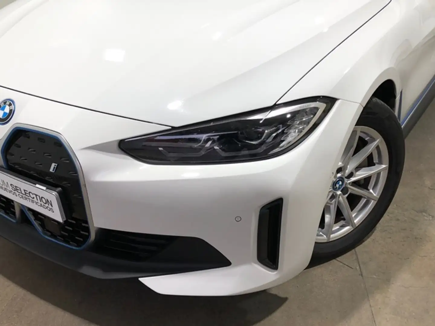 BMW i4 eDrive40 Blanc - 2