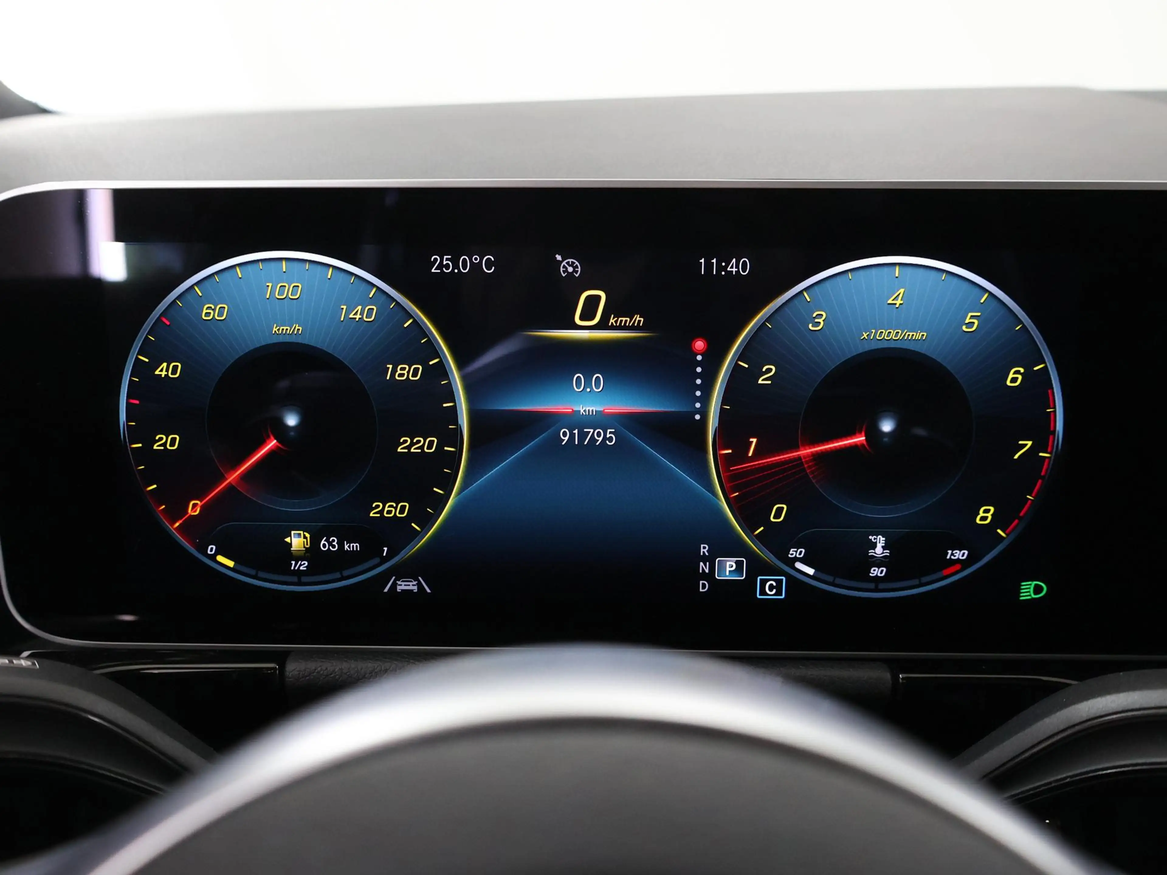 Mercedes-Benz GLA 200 Business Solution AMG | Night | Panoramadak | Memo — photo 12