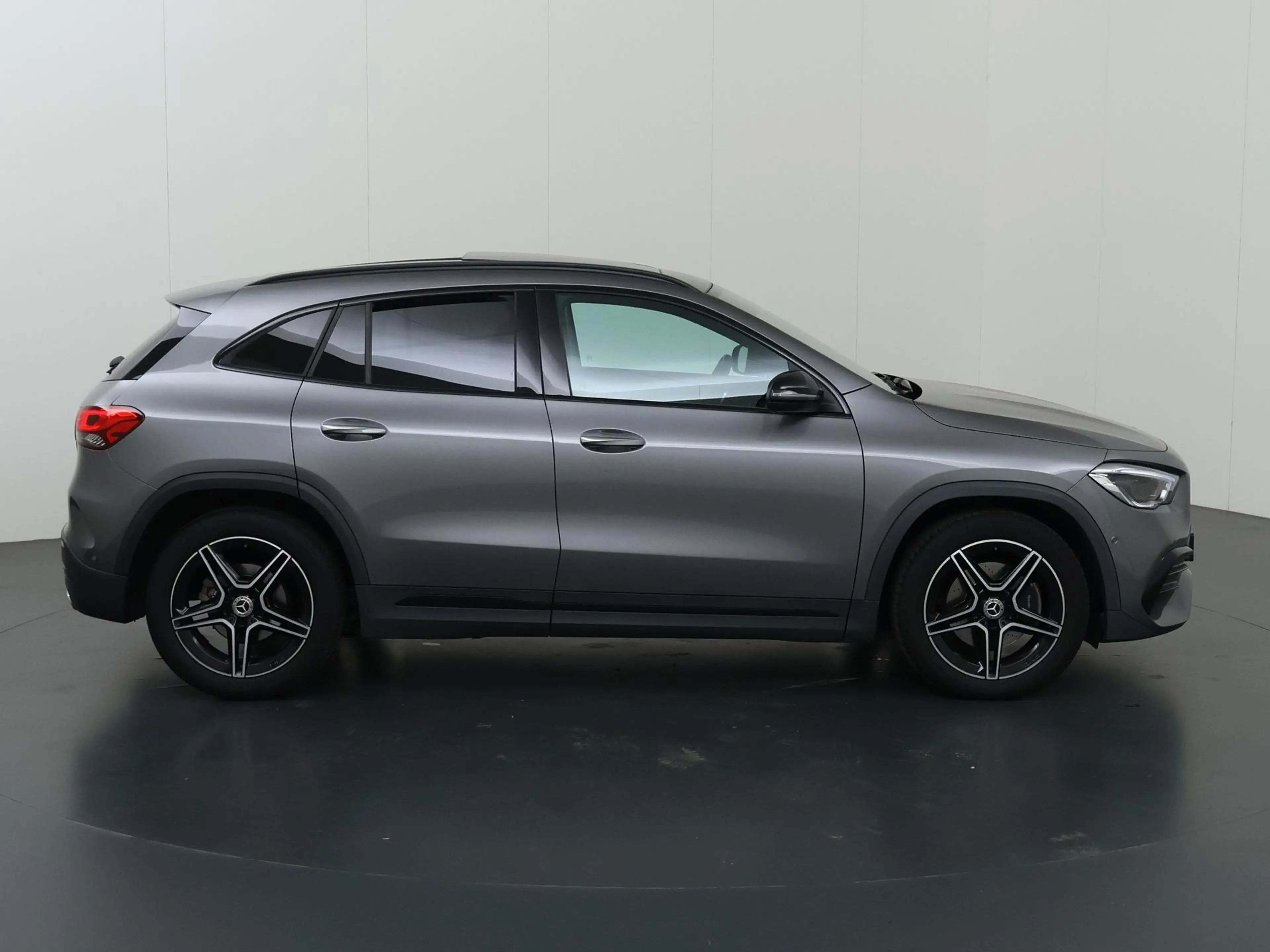 Mercedes-Benz GLA 200 Business Solution AMG | Night | Panoramadak | Memo — photo 6