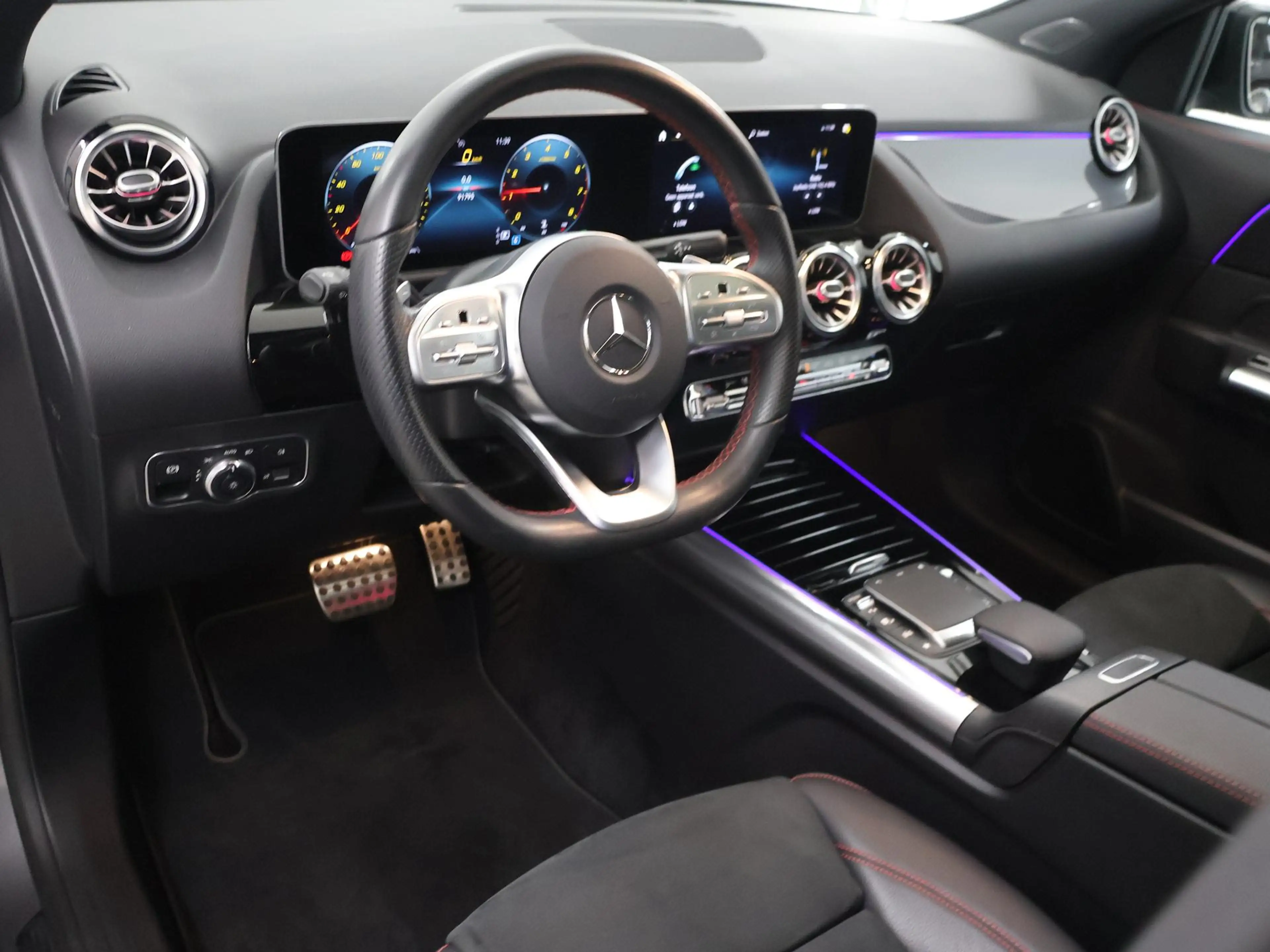 Mercedes-Benz GLA 200 Business Solution AMG | Night | Panoramadak | Memo — photo 7