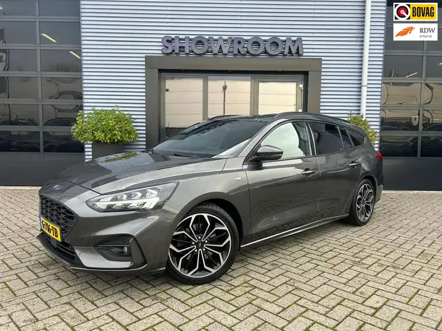 Ford Focus Wagon 1.5 EcoBoost Vignale Automaat|Camera|Navi|Ap