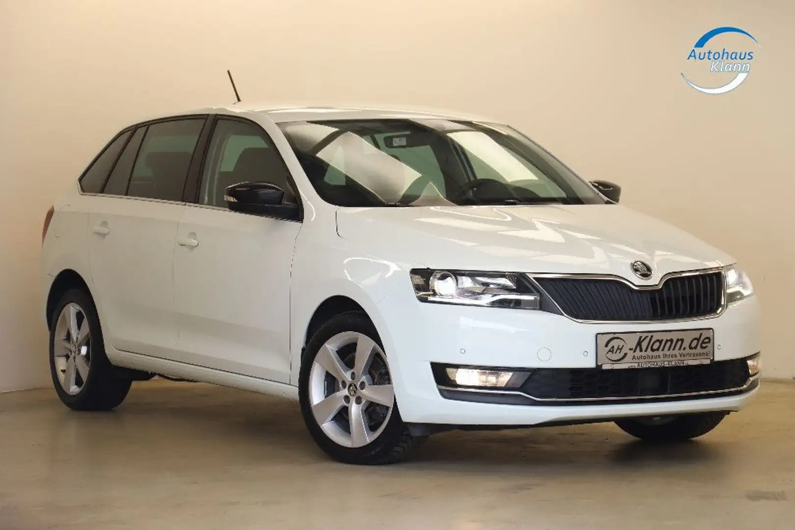 Skoda Rapid/Spaceback 1.0TSI 110PS Spaceback Style Keyless Navi Weiß - 1