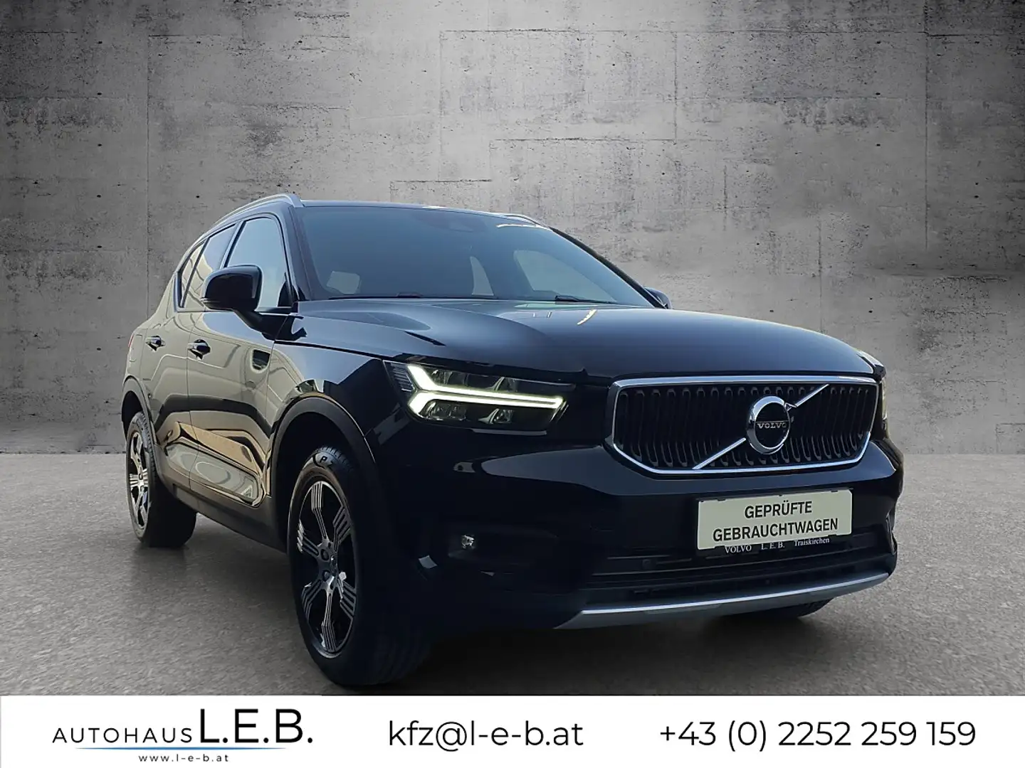 Volvo XC40 XC 40 T2 2WD Momentum Pro (EURO 6d) Schwarz - 2