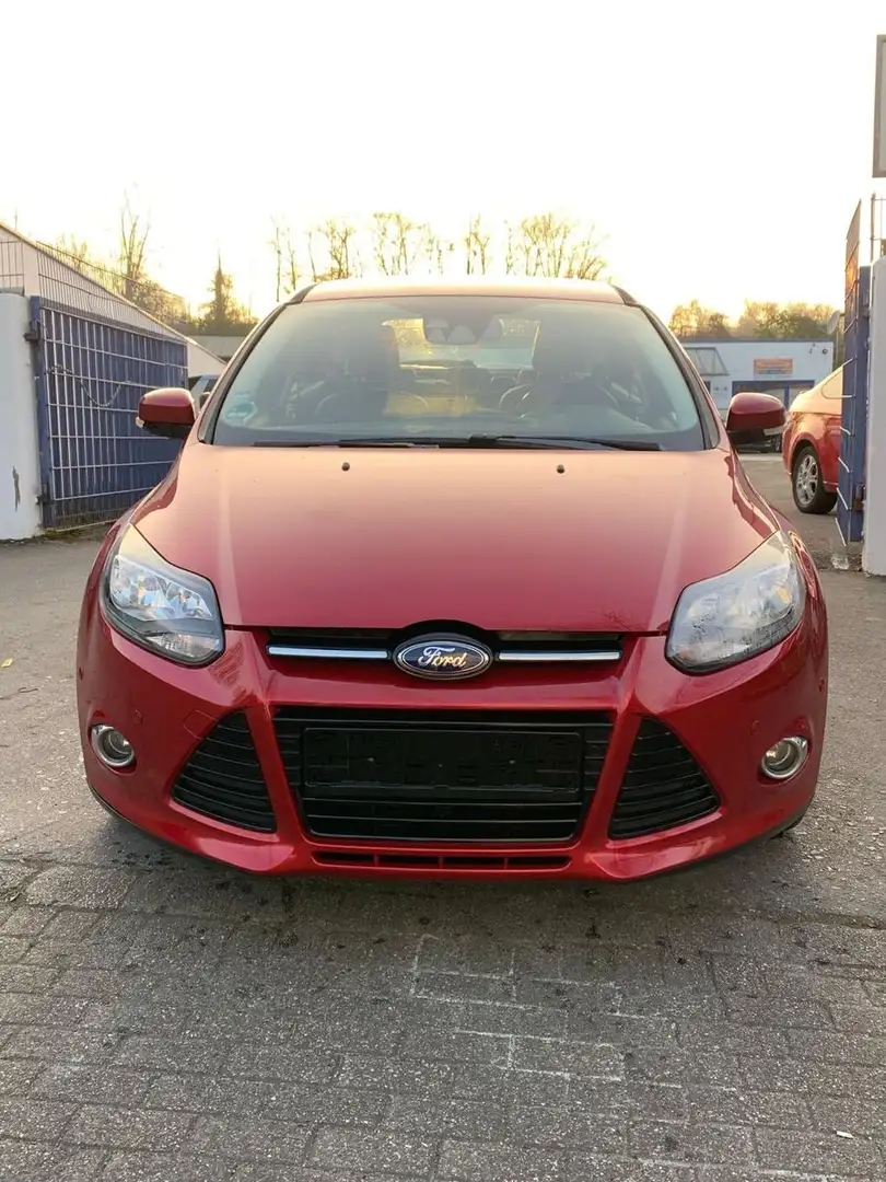 Ford Focus Titanium 1.6*PDC*KLIMA*LEDER*2-HD*TÜV NEU Rood - 2