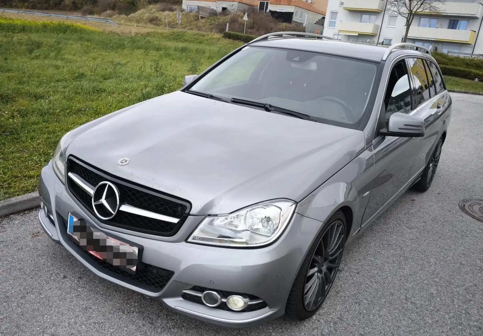 Mercedes-Benz C 220 T CDI Avantgarde A-Edition plus BlueEfficiency PLU Grau - 1