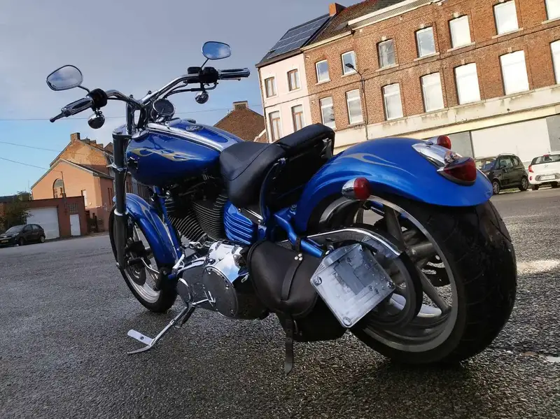 Harley-Davidson Rocker C - foto 3