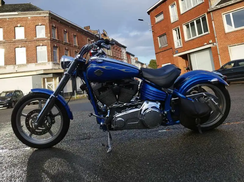 Harley-Davidson Rocker C - foto 2