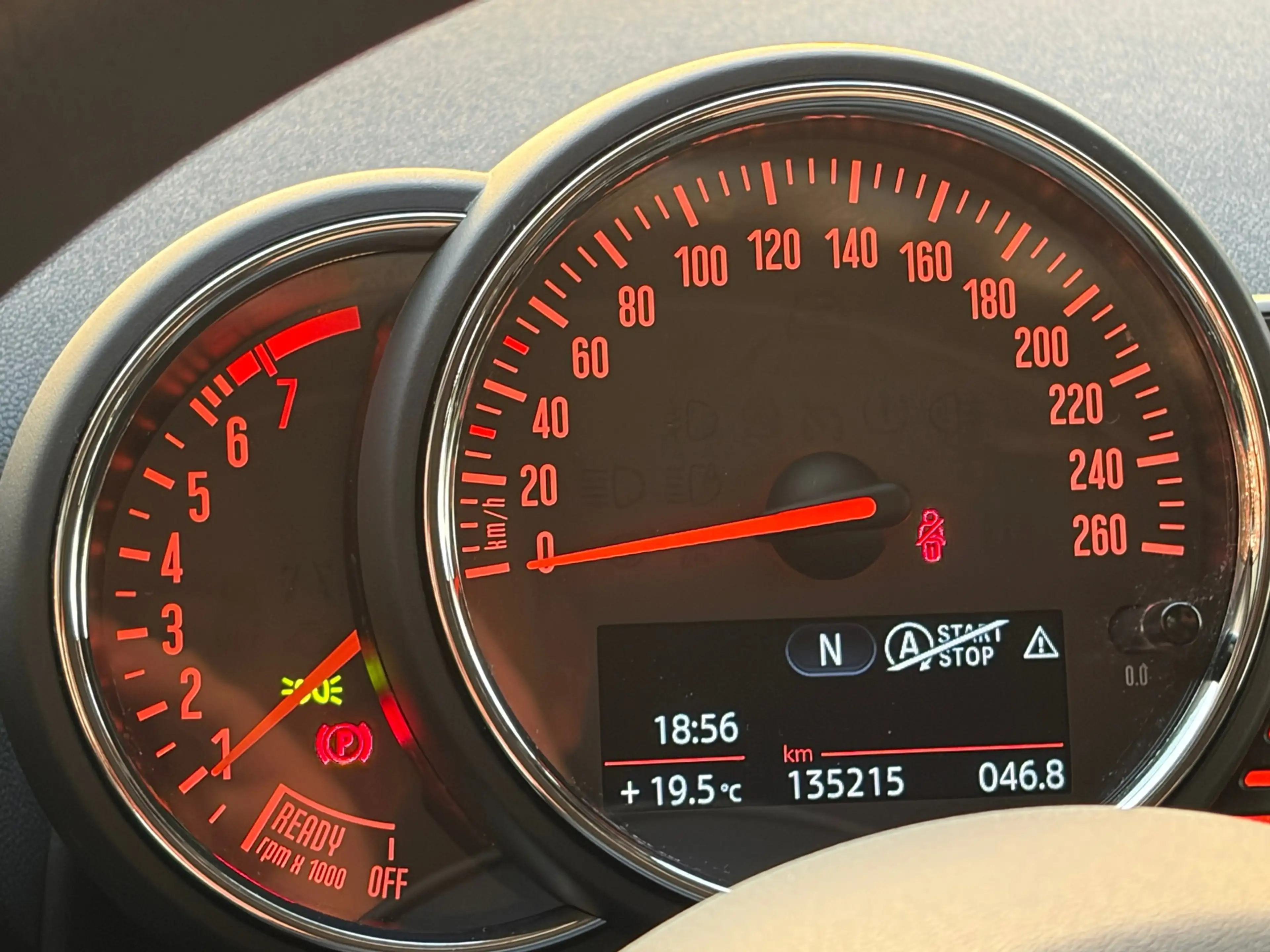 MINI Cooper Clubman 1.5 Serious Business Stoelverw Pdc Two-Tone Clima — photo 28